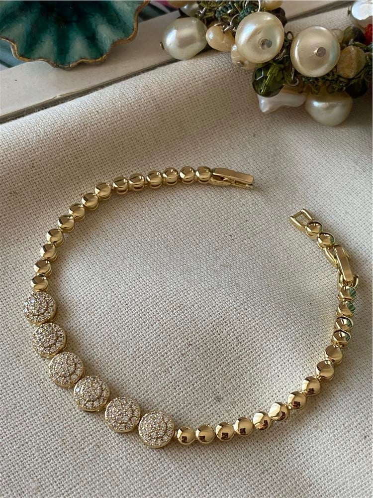 VIP Sıralı Oval Taşlı Bileklik