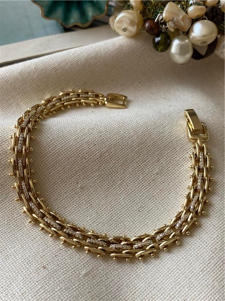 VIP Taşlı Geçmeli Bileklik