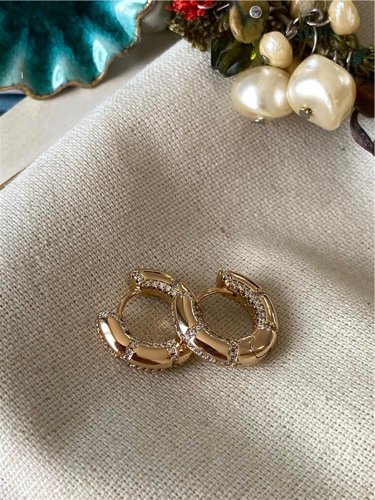 VIP Taşlı Mini Boru Küpe