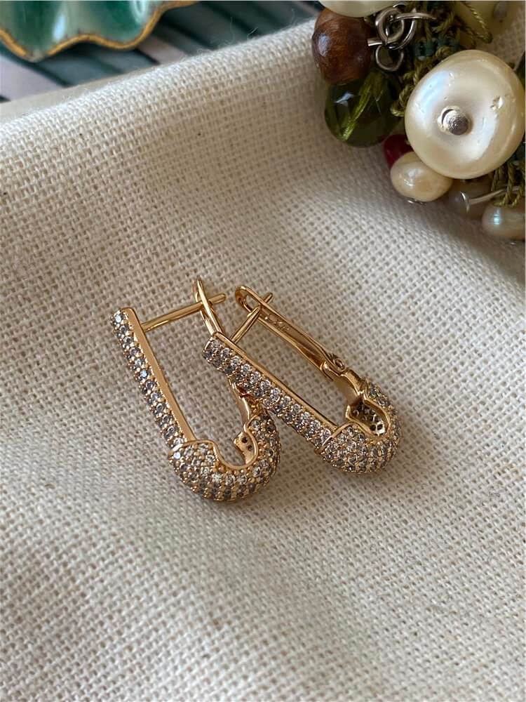 VIP Taşlı Mini Çengel Küpe
