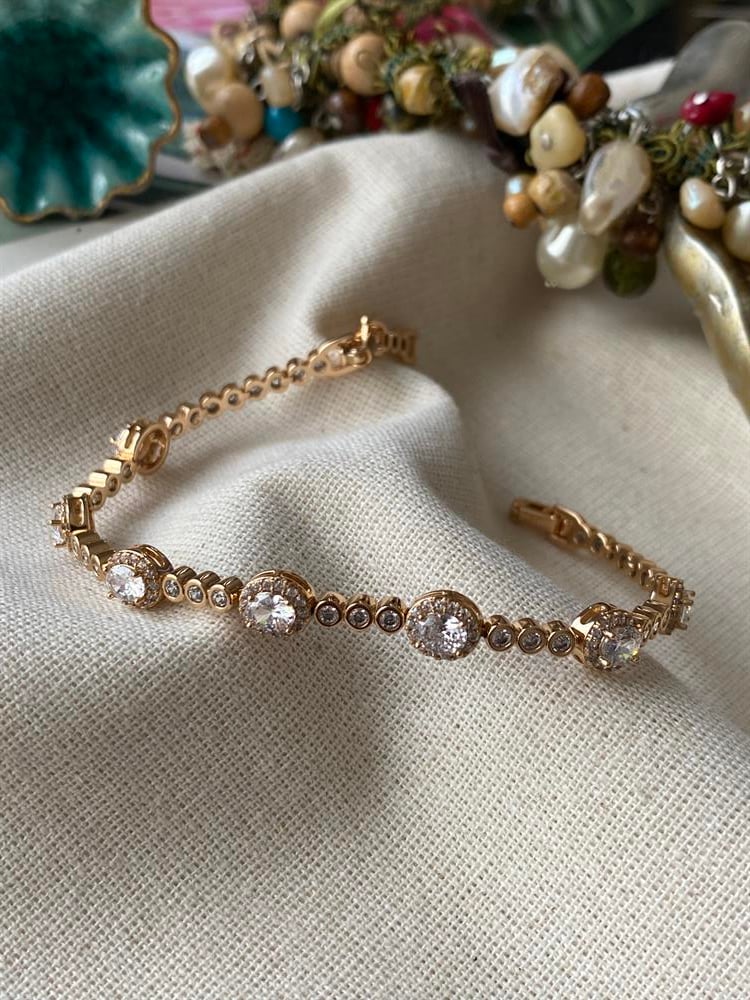 VIP Zirkon Oval Sıra Taşlı Bileklik