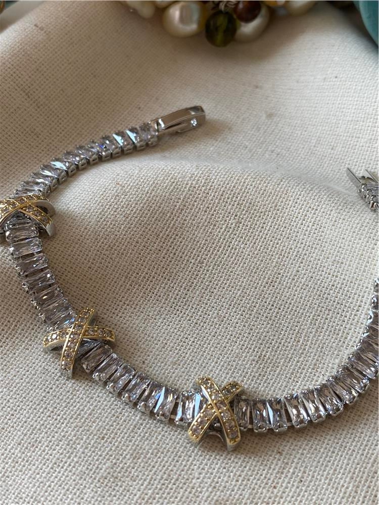 XOXO Baget Suyolu Bileklik