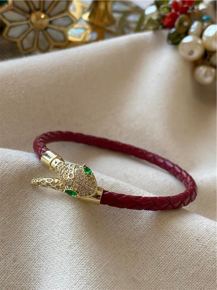 Yılan Detaylı Bordo Deri Bileklik