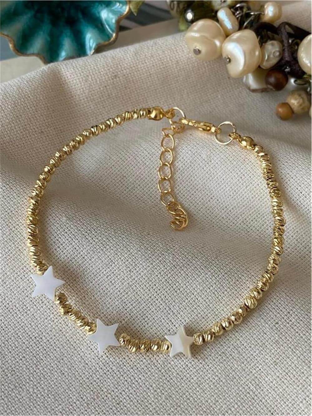 Yonca Figürlü Topçuk Bileklik