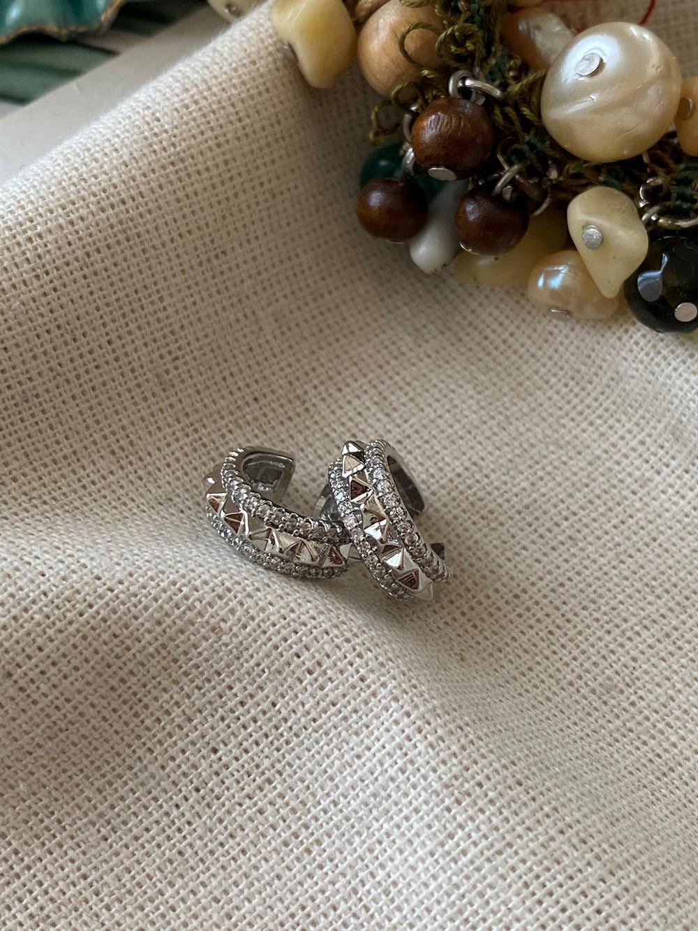 Zımba Model Kıkrıdak Küpe