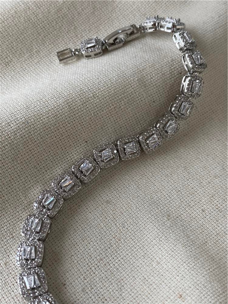 Zirconium Baget Taşlı Silver Bileklik