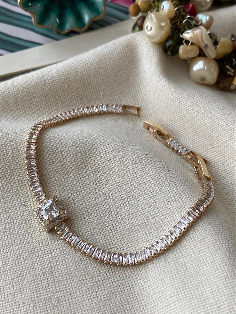 Zirconium Kare Taş Gold Baget Bileklik