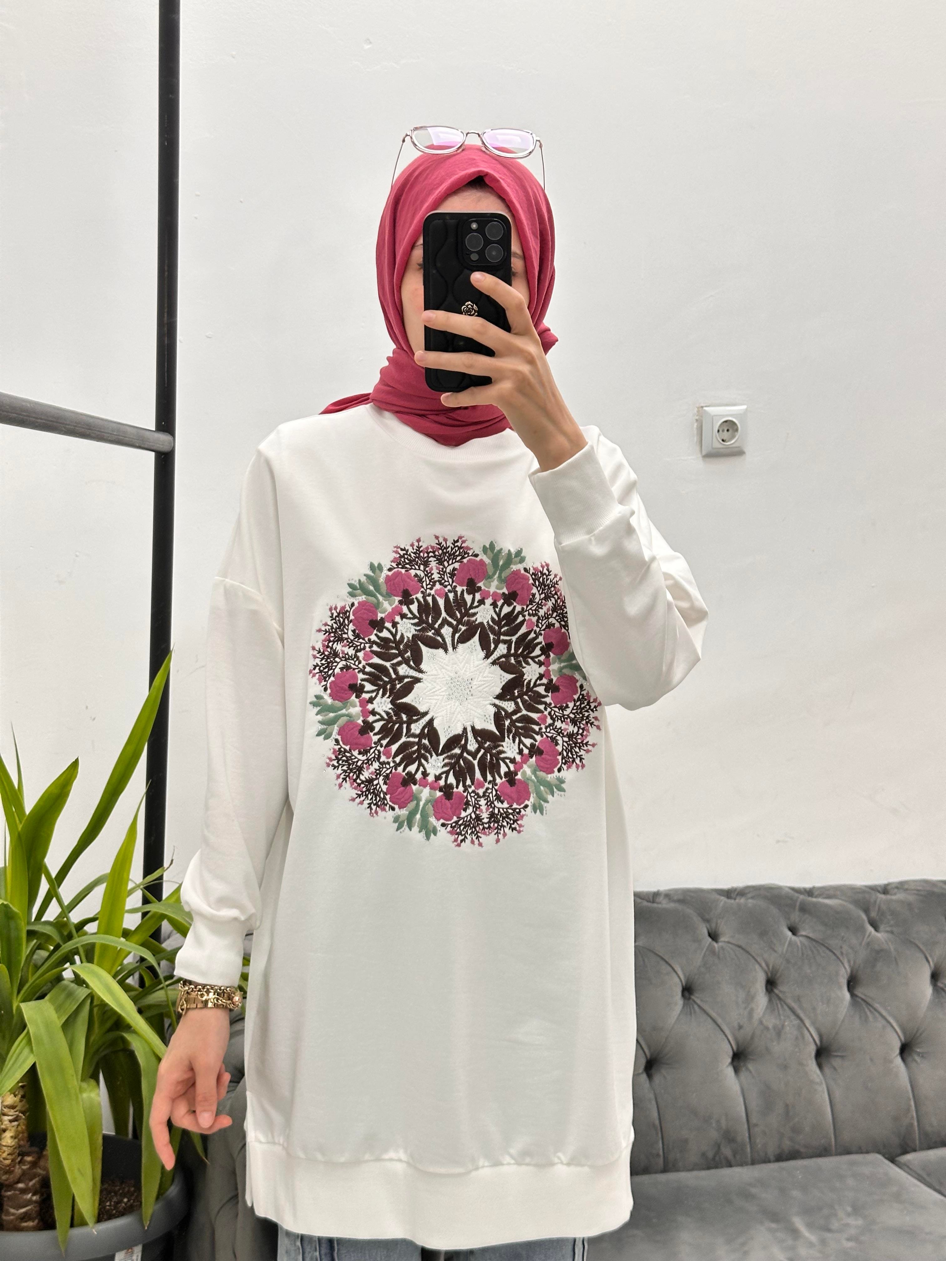 10668 Nakış Sweat Beyaz