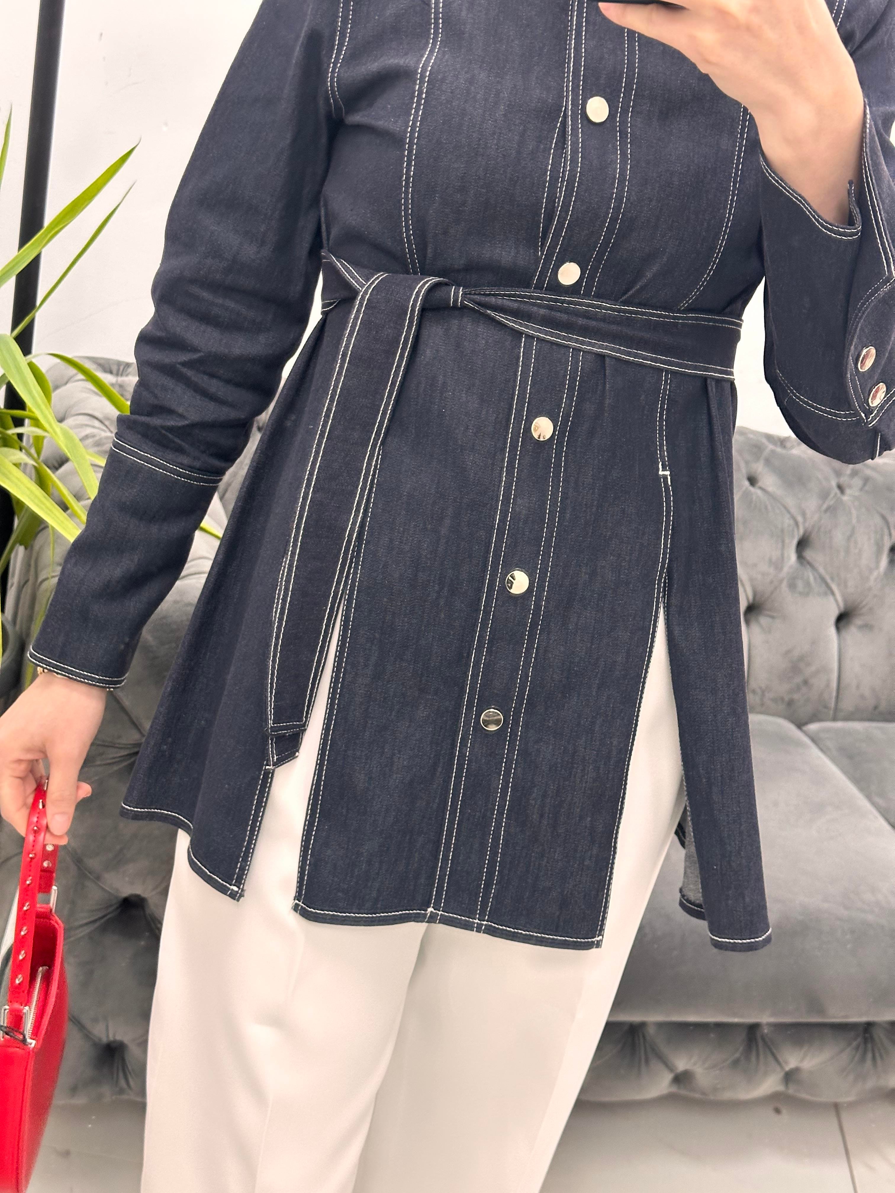 Denim Yırtmaçlı Gömlek