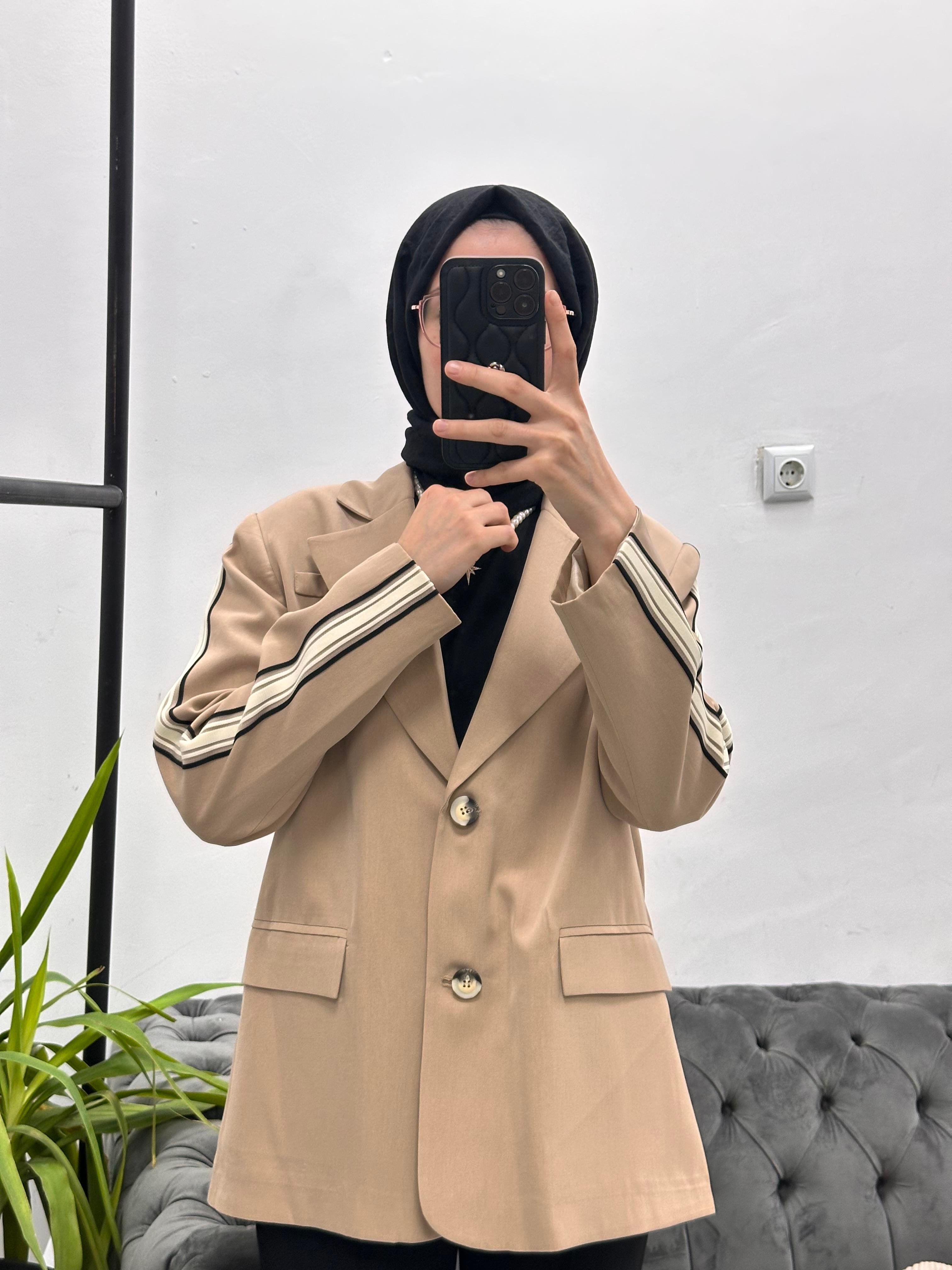 Latte Şeritli Blazer