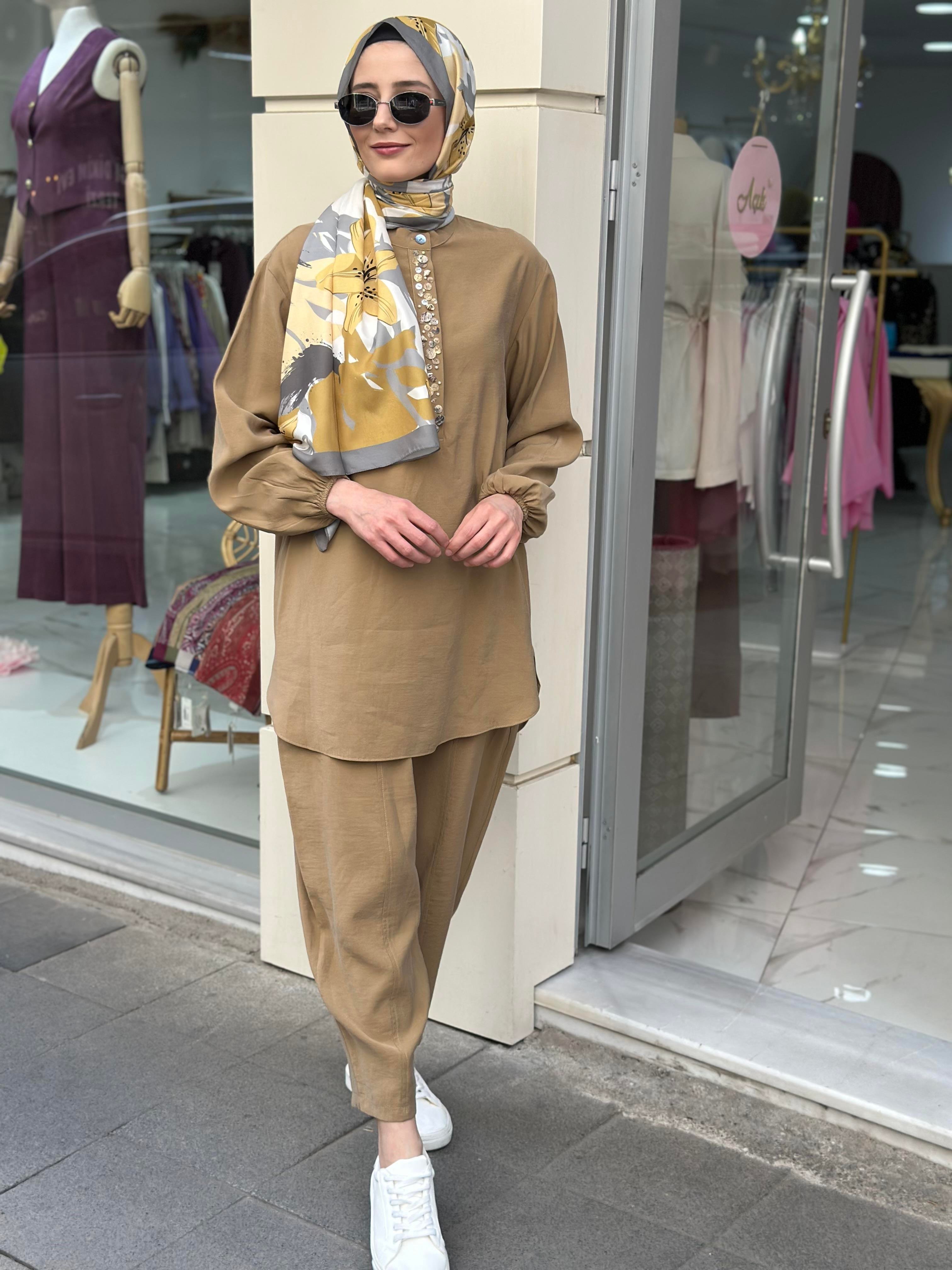 Sedef Taşlı Takım Safran