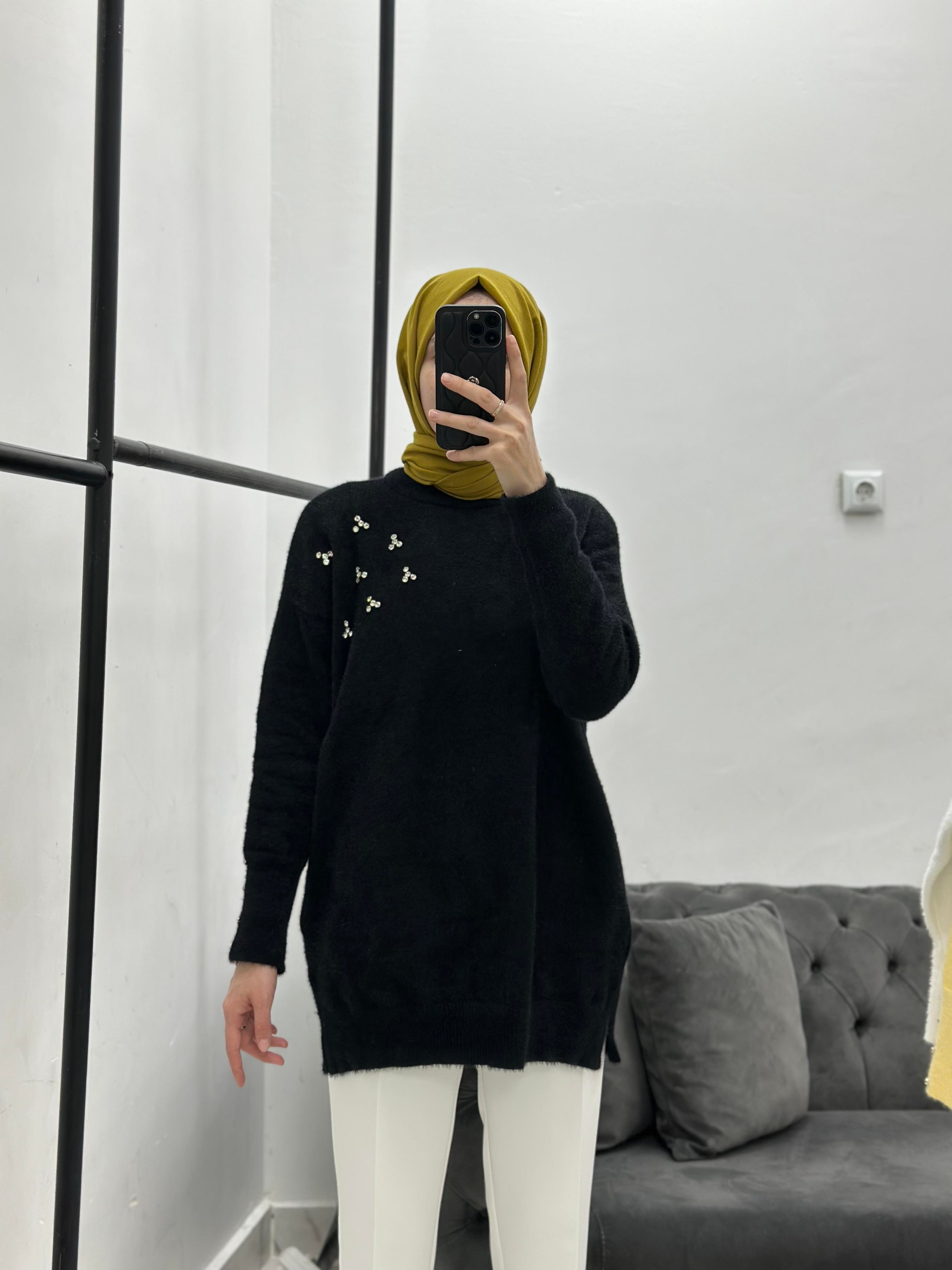 Taşlı Yumoş Triko Siyah