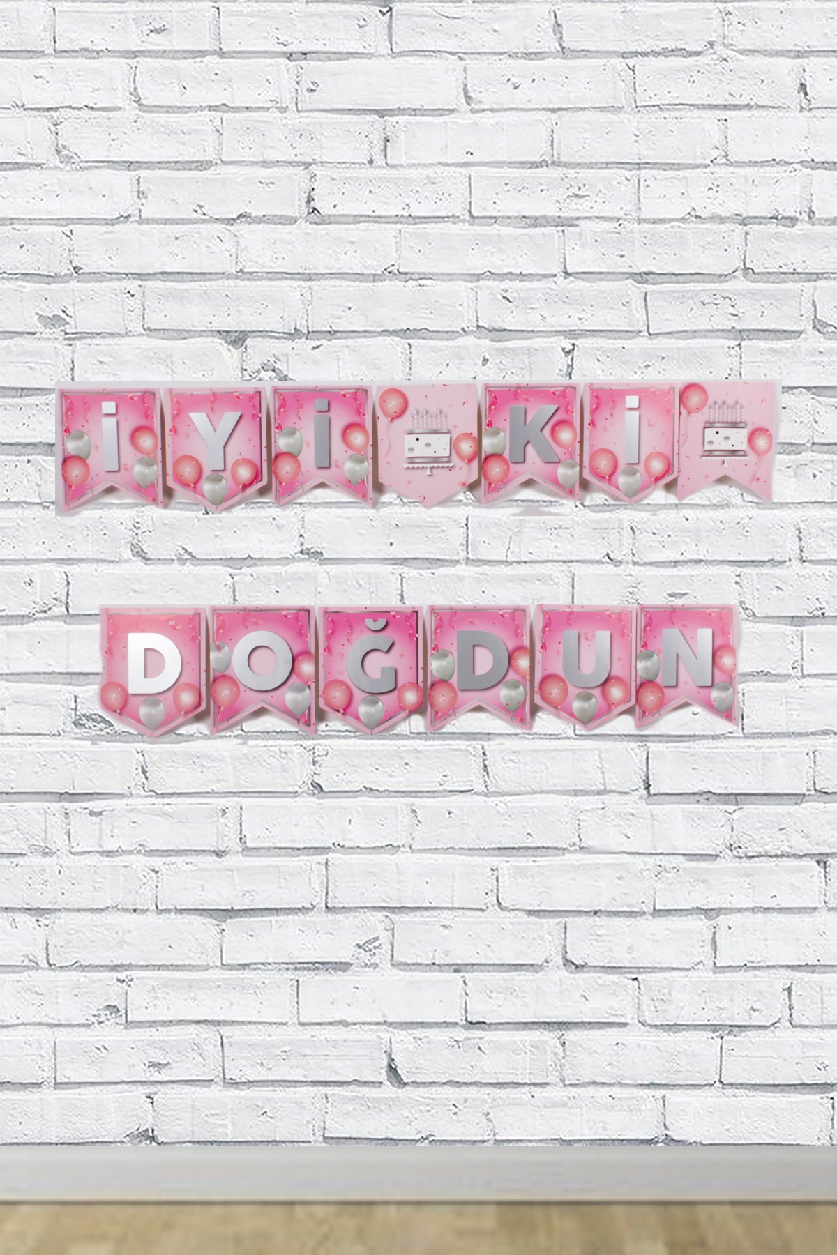 İyi Ki Doğdun Gümüş Yazılı Pembe Zigzag Banner 190cmPartistST1710