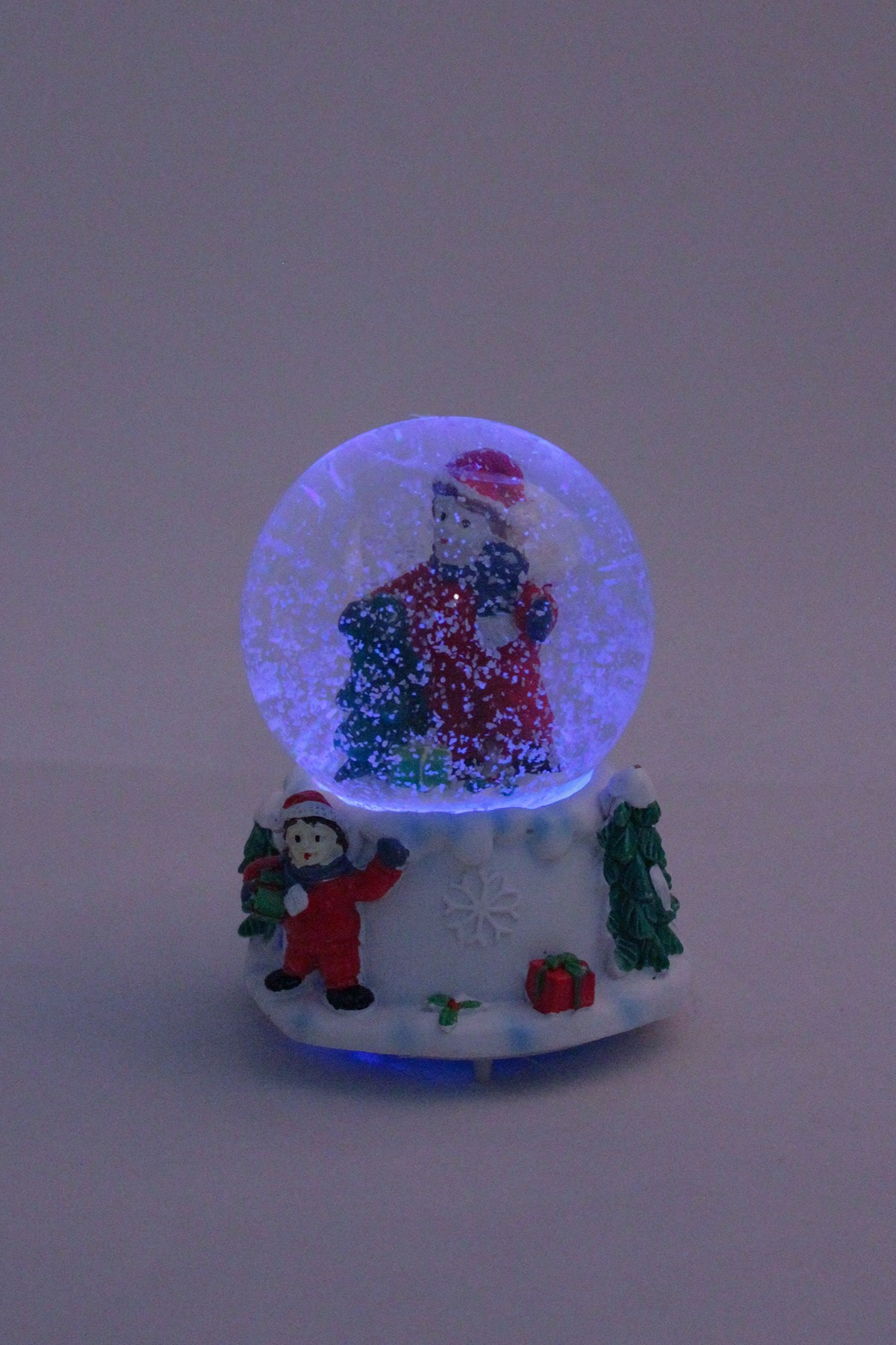 Noel Elbiseli Adam Orta Boy Kar Küresi Pilli MüzikliPartistST3672