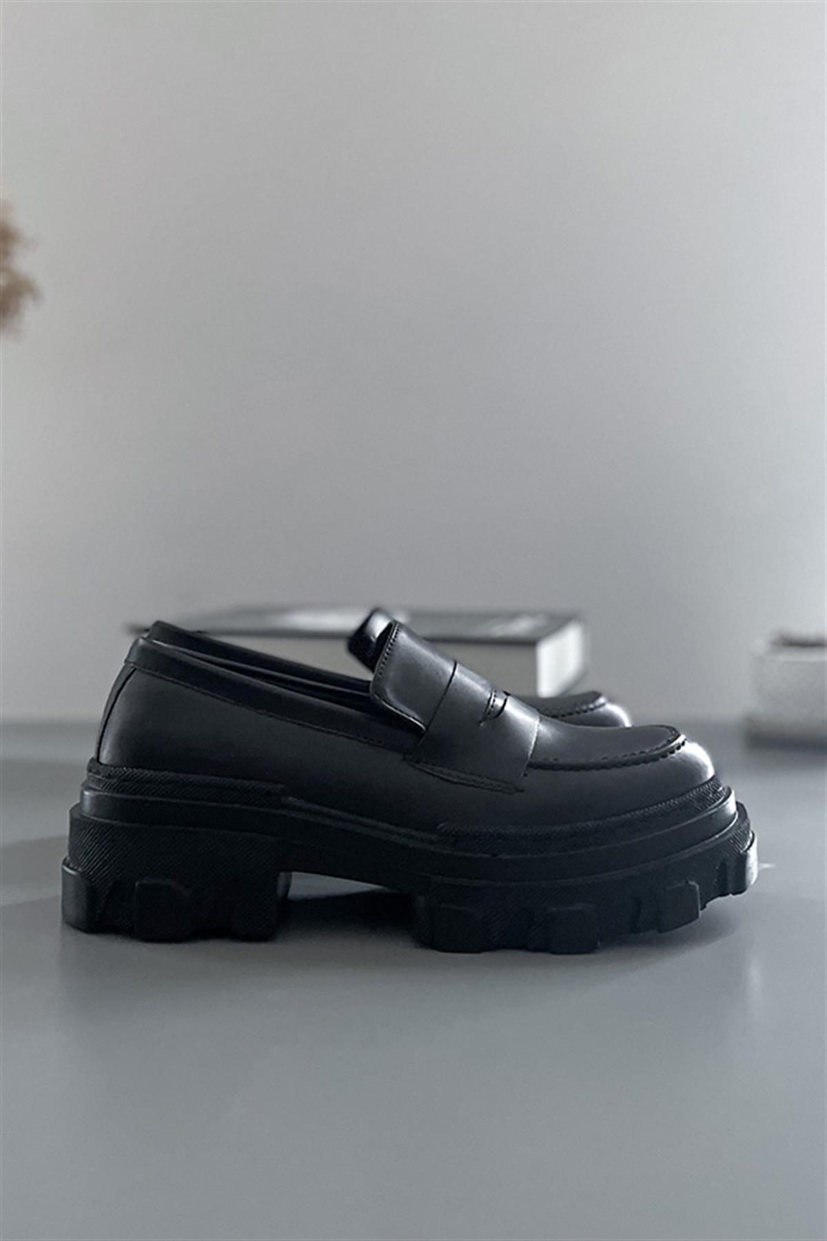 Hervey Siyah Mat Düz Kadın Loafer Ayakkabı