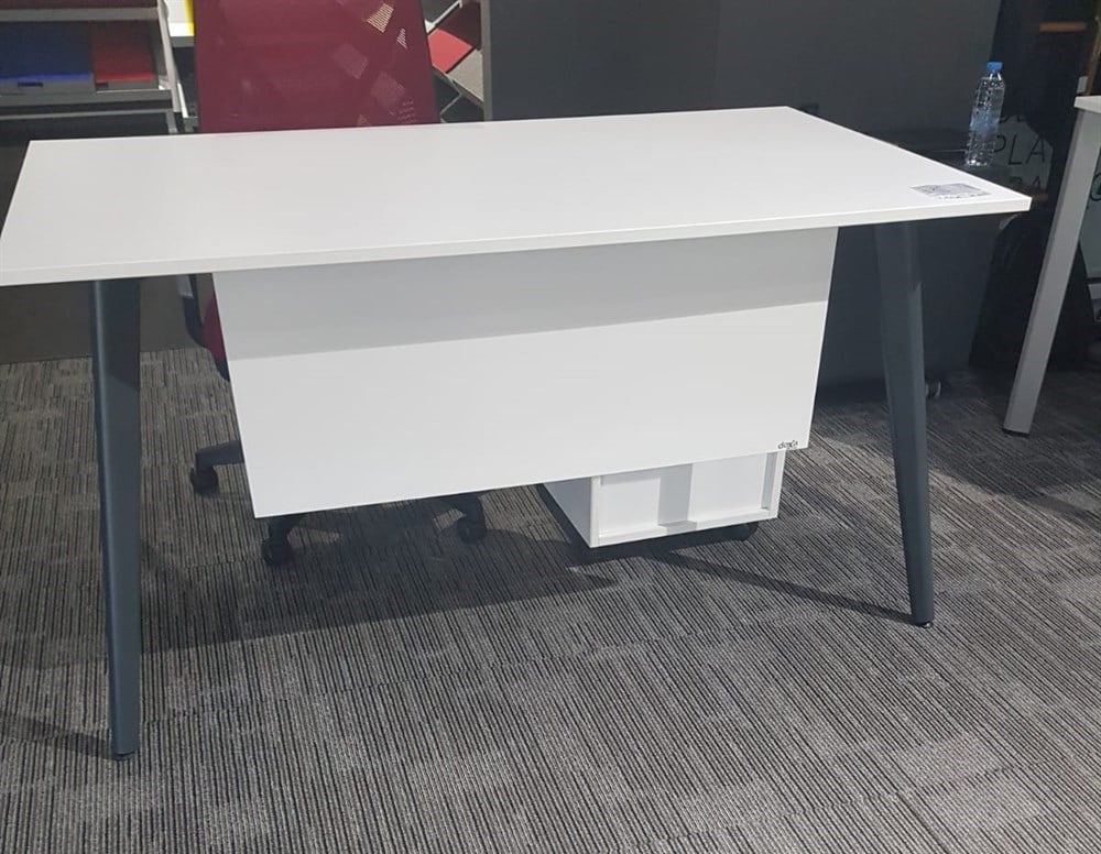 Artlines Iron 80*140 cm Çalışma Masası