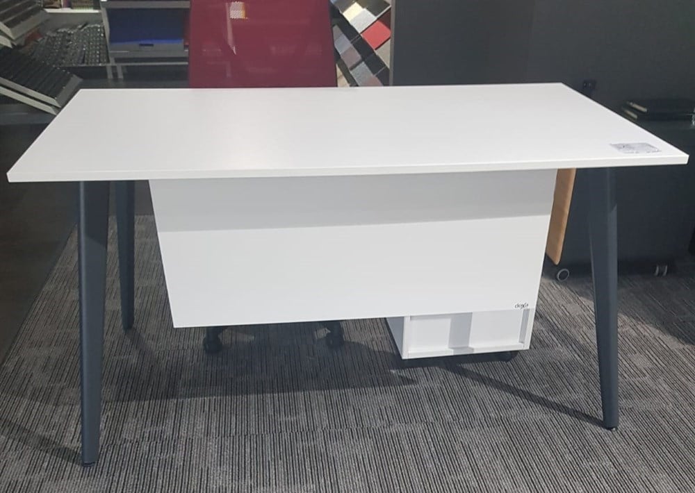 Artlines Iron 80*140 cm Çalışma Masası