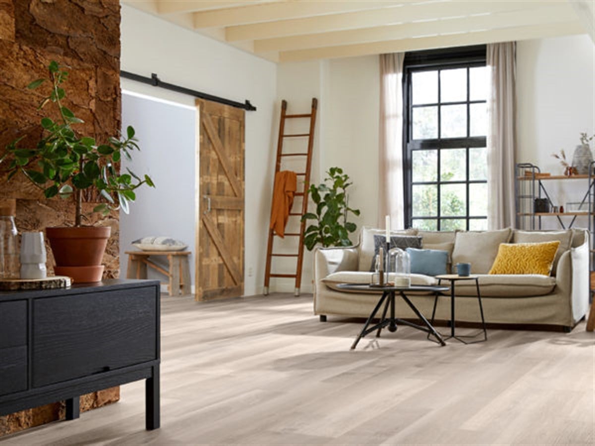Broad Leaf L.Sycamore 18*121 cm LVT