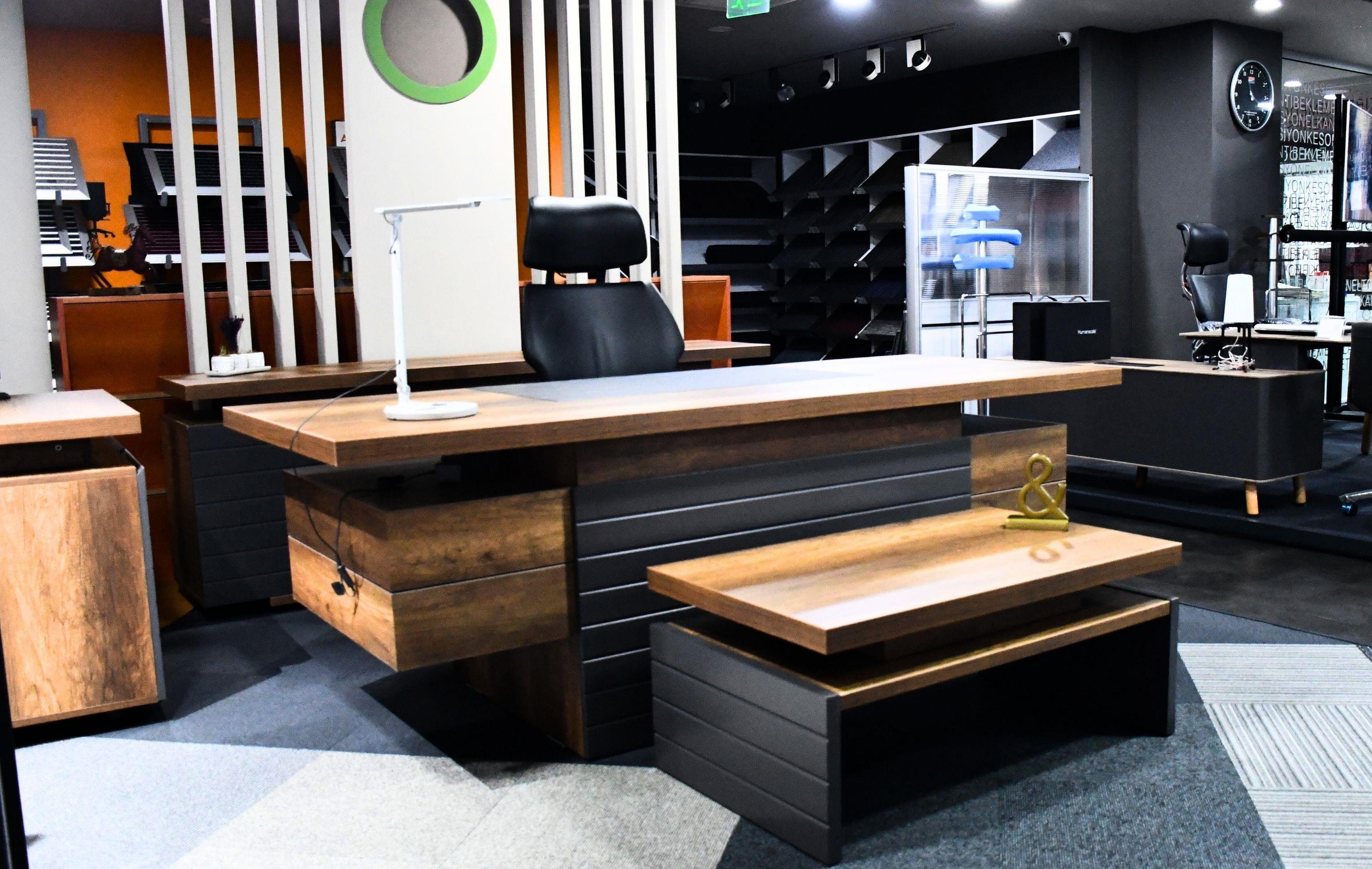 Luster 220 lik Yönetici Masa Takımı