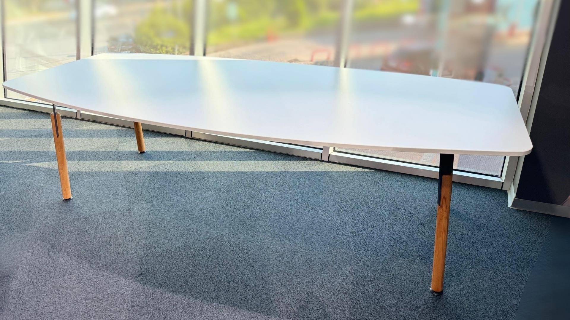 Nord 260 lık Toplantı Masası