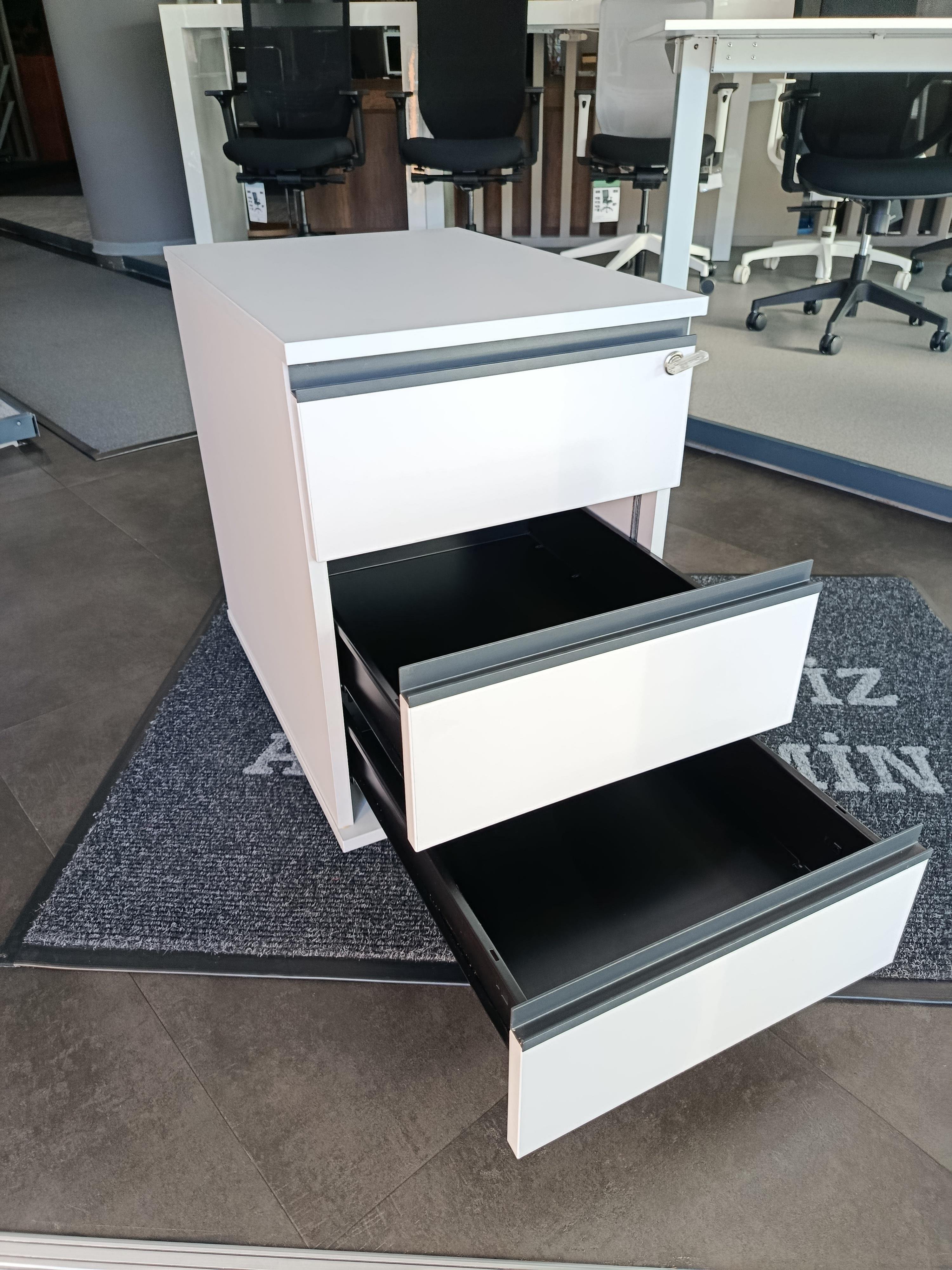 RUBA KESON 3 ÇEKMECELİ TEKERLEKLİ-MERKEZİ KİLİTLİ