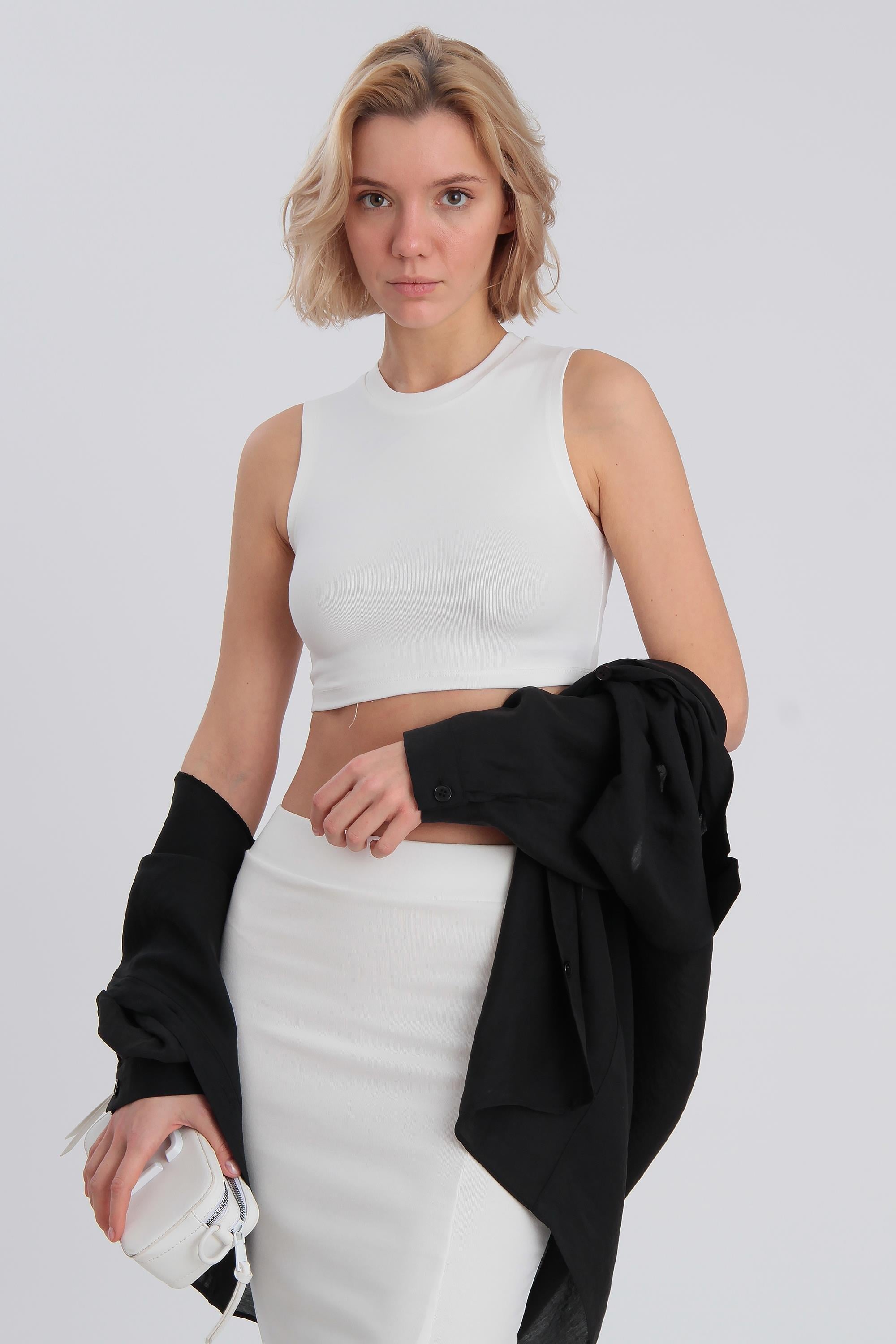 T-Shirt0048 Bisiklet Yaka Crop Ekru
