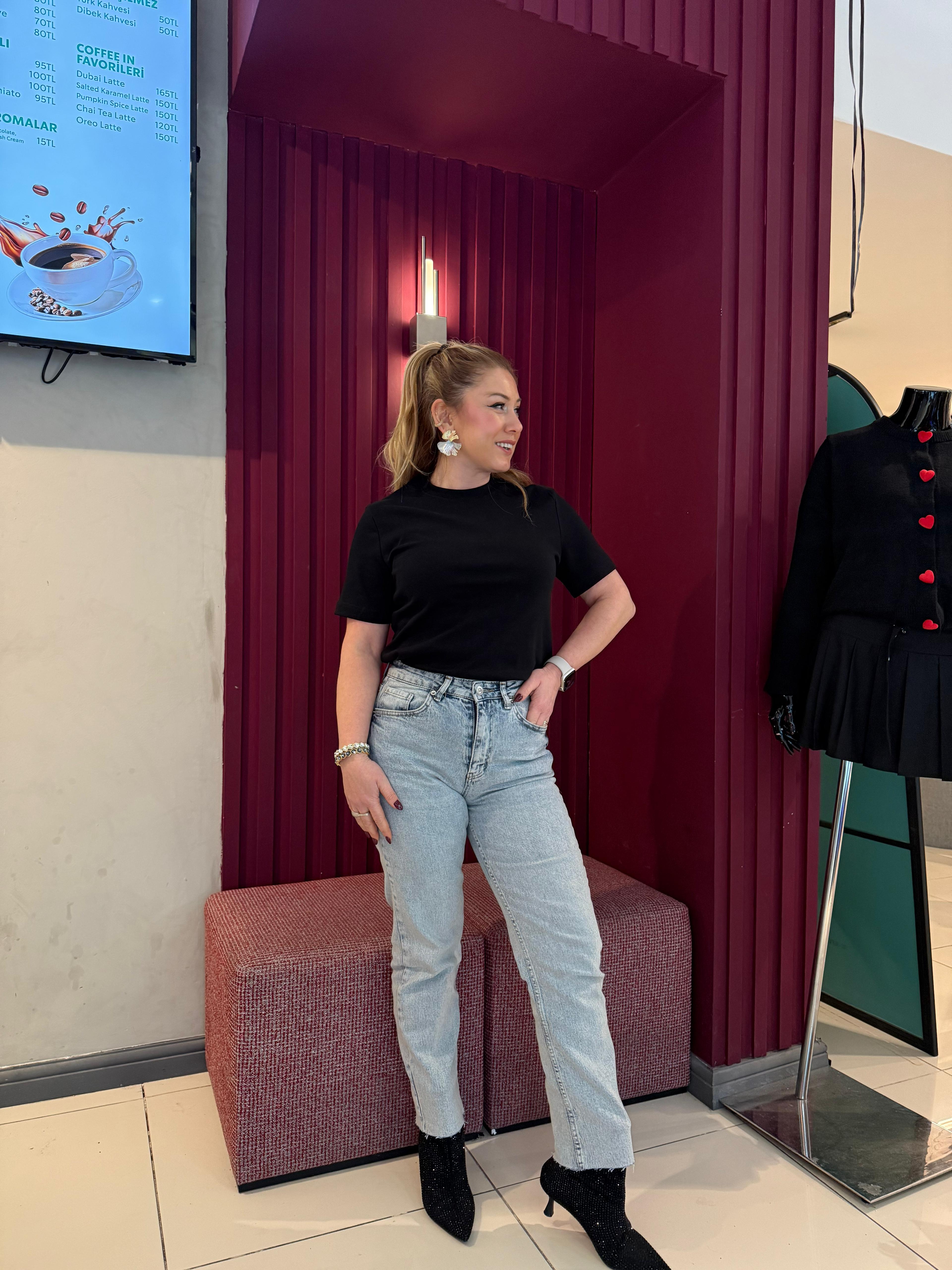 Jean01 ZR Likralı Boyfit Jean Açık Mavi