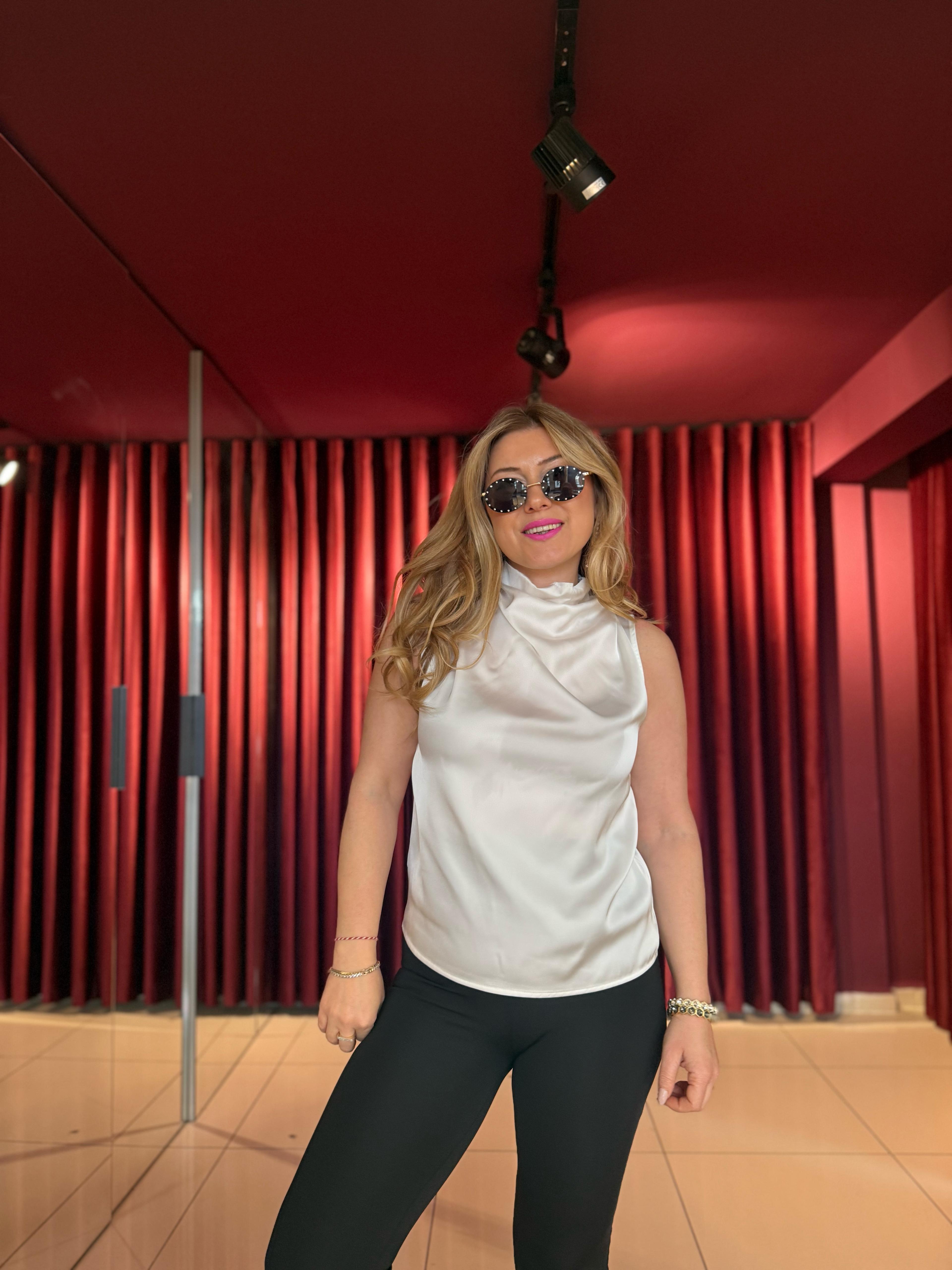 Bluz241407 Omuz Pileli Degaje Yaka Bluz Beyaz