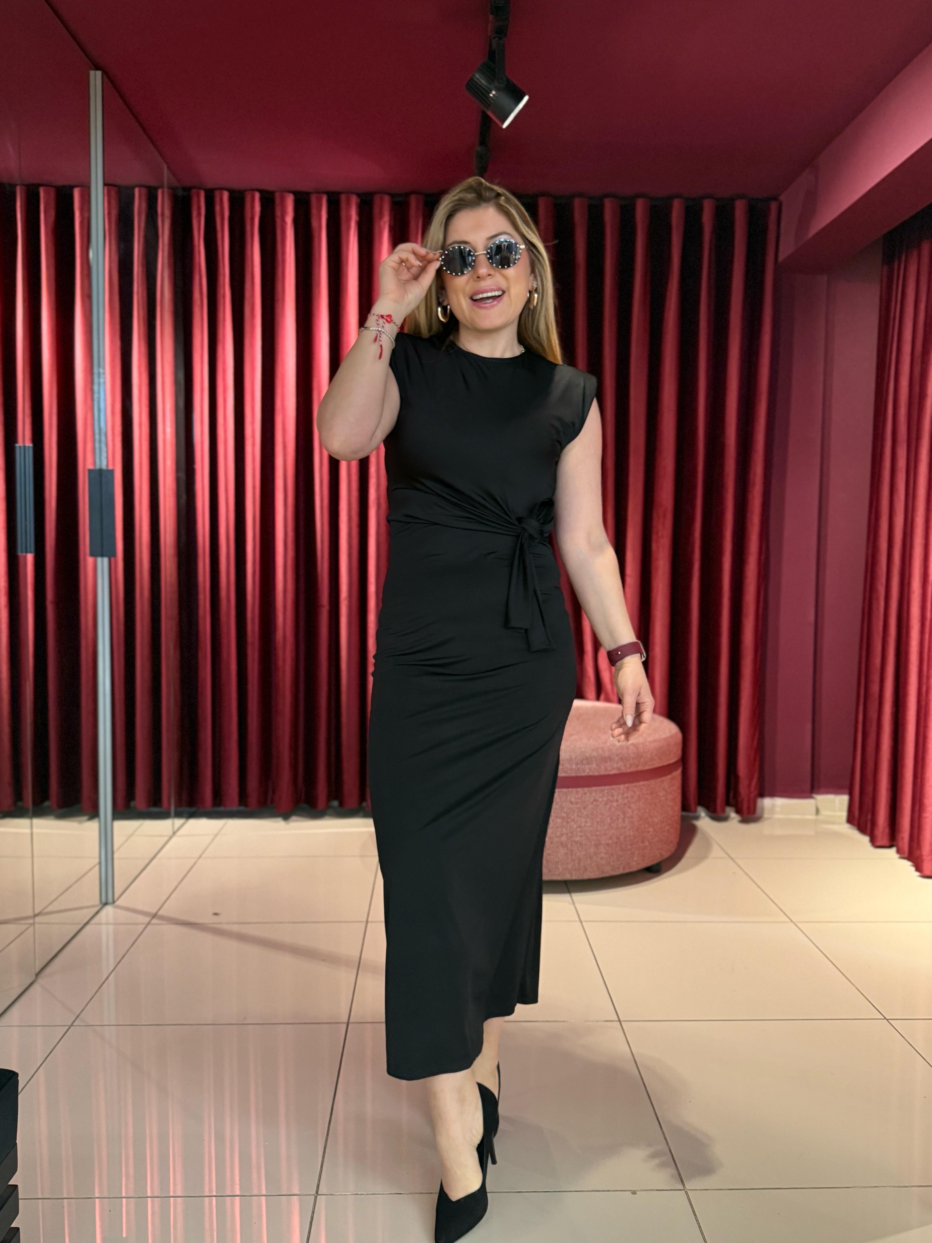 Midi Elbiseler251623 Kolsuz Ön Bağlamalı Detaylı Elbise Siyah
