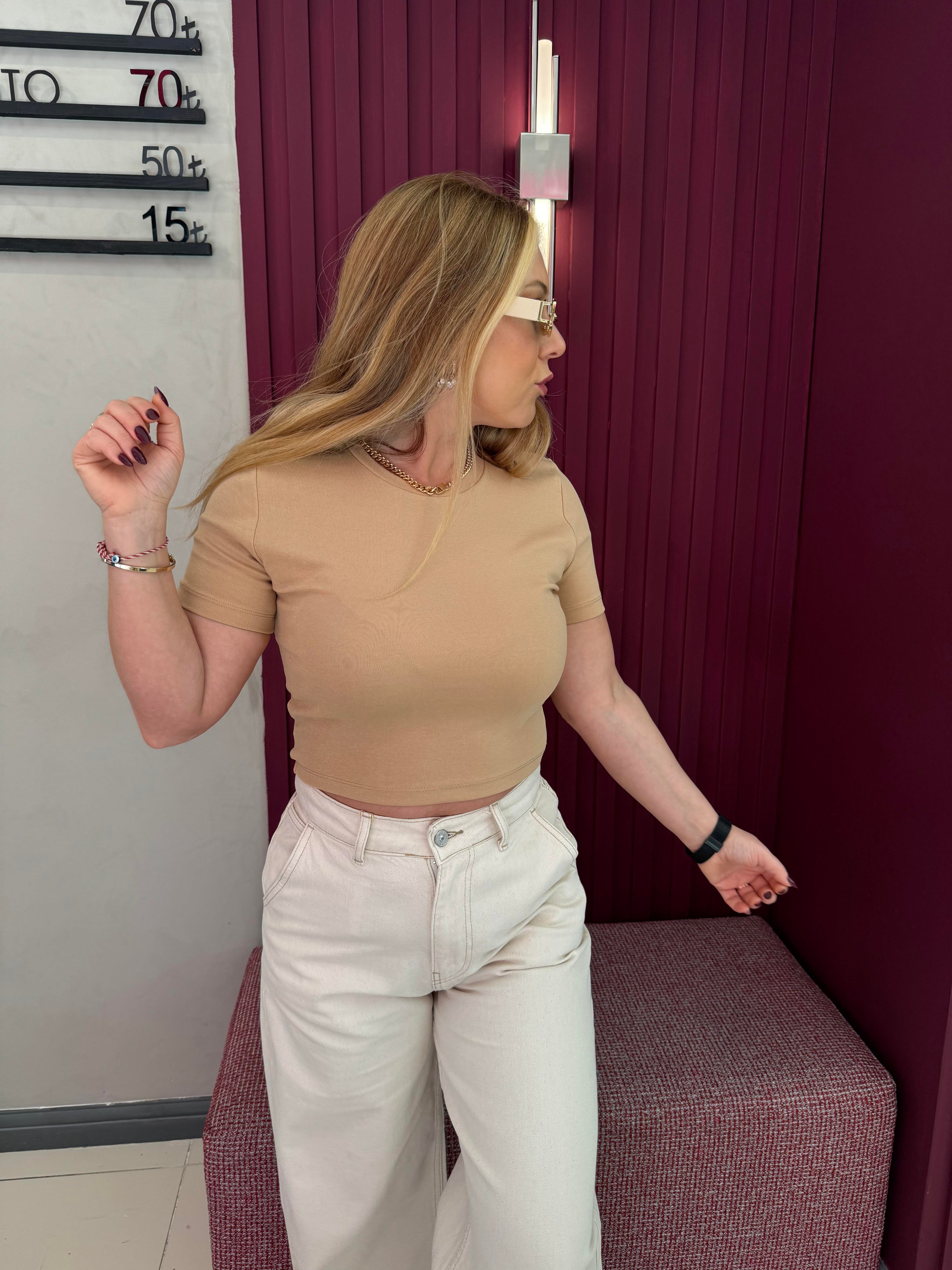 T-Shirt30124 Crop T-Shirt Camel