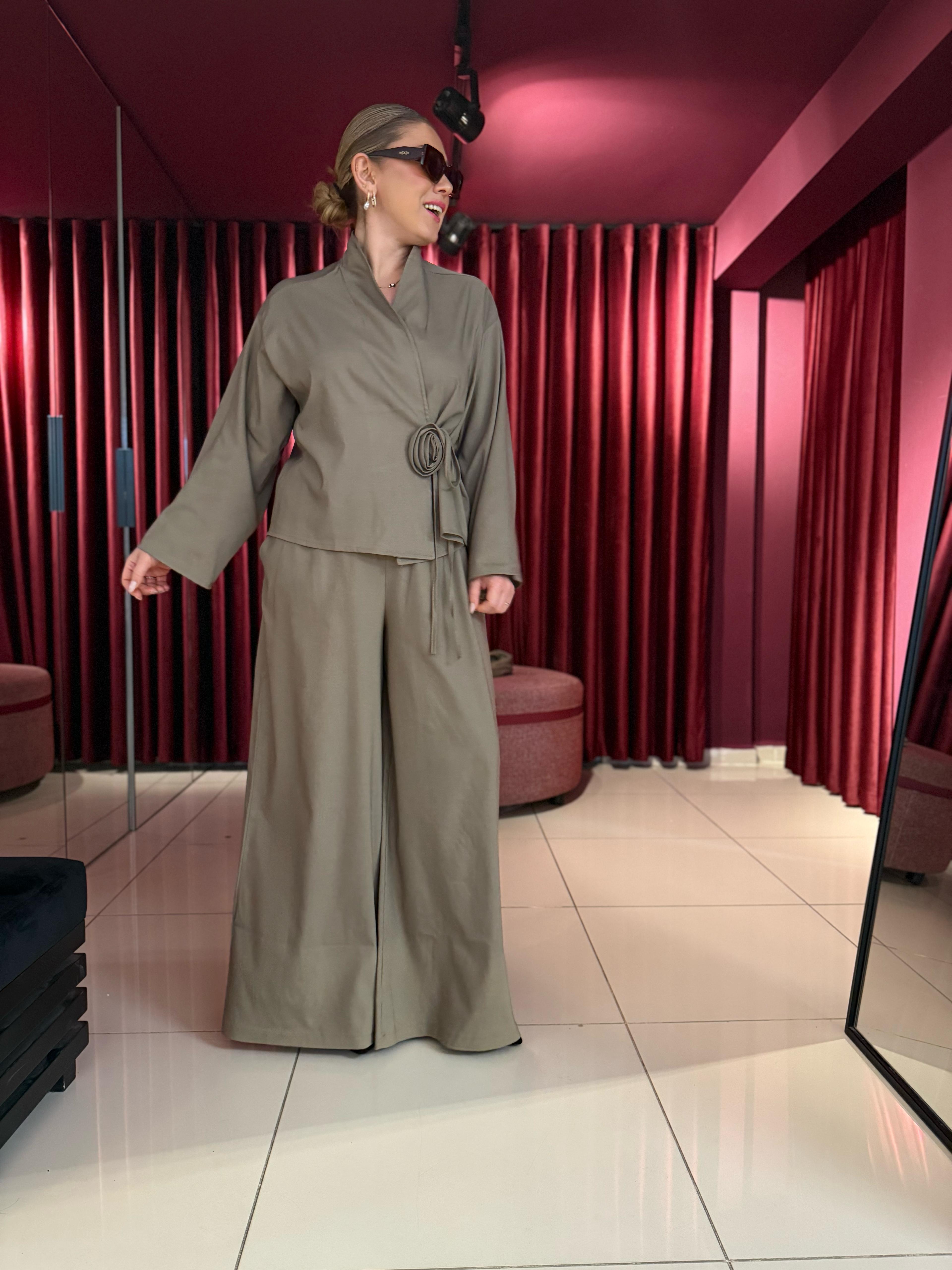 Takım8637 Gül Detaylı Kimono Takım Haki