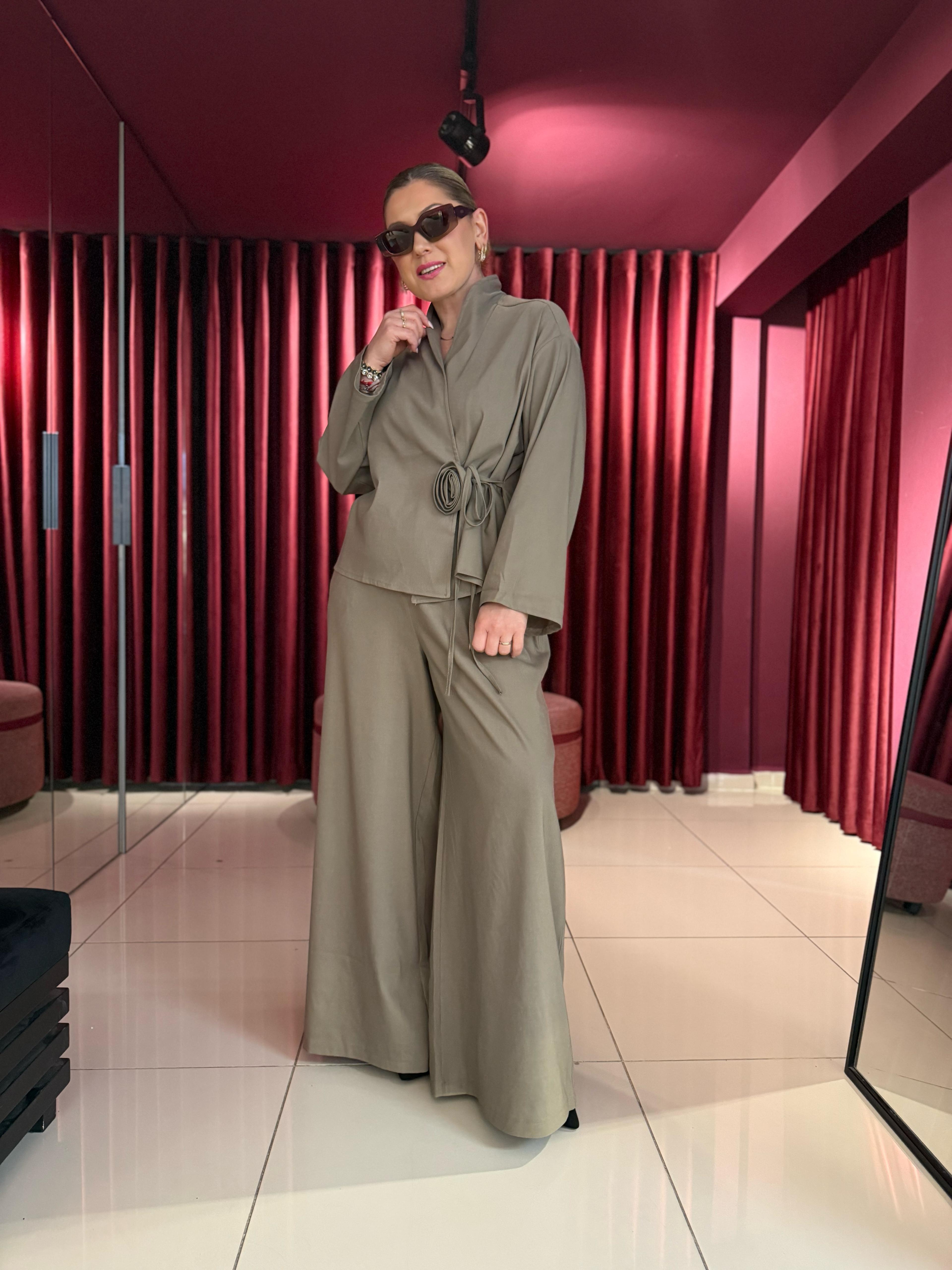 Takım8637 Gül Detaylı Kimono Takım Haki
