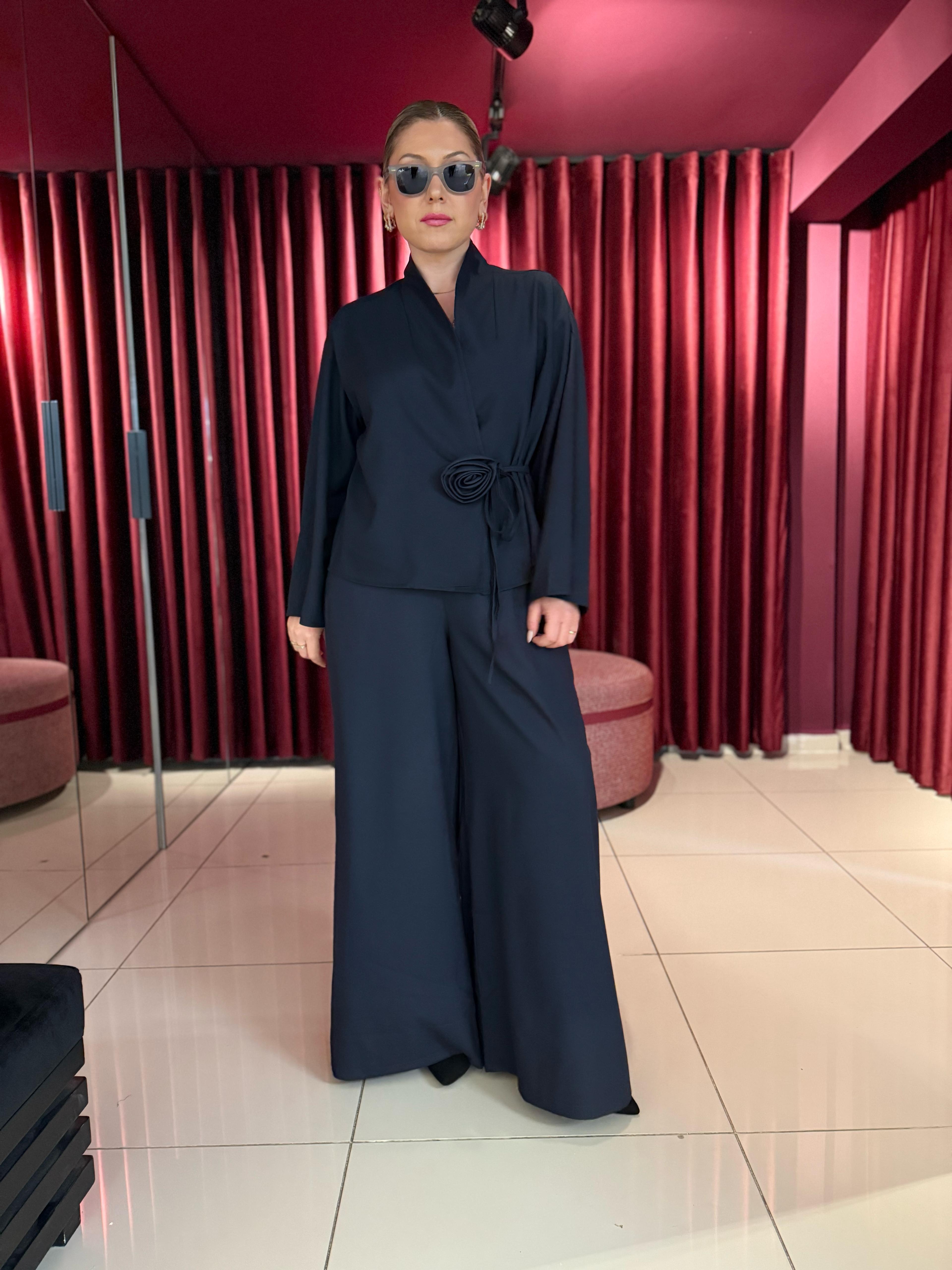 Takım8637 Gül Detaylı Kimono Takım Lacivert