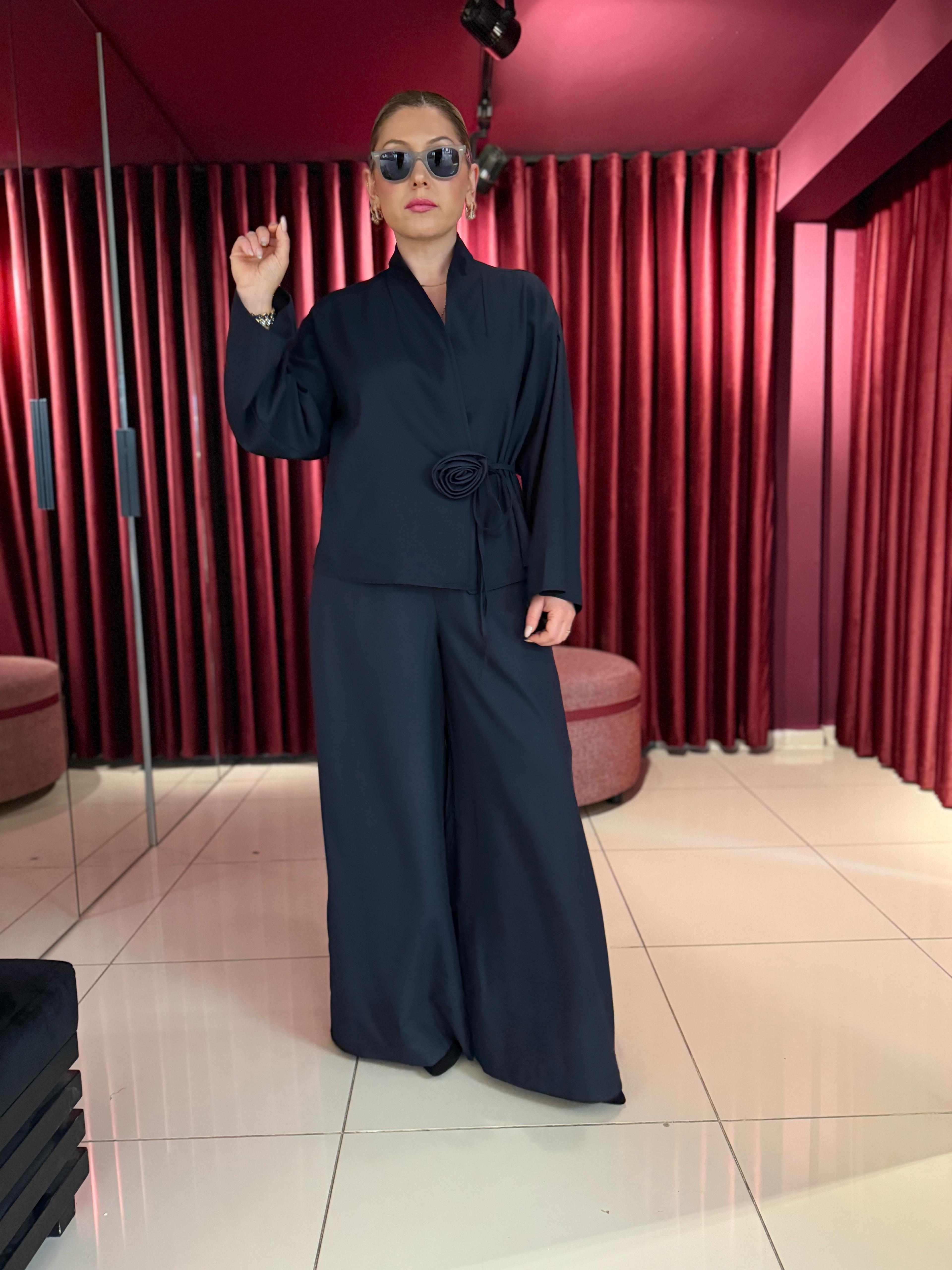 Takım8637 Gül Detaylı Kimono Takım Lacivert