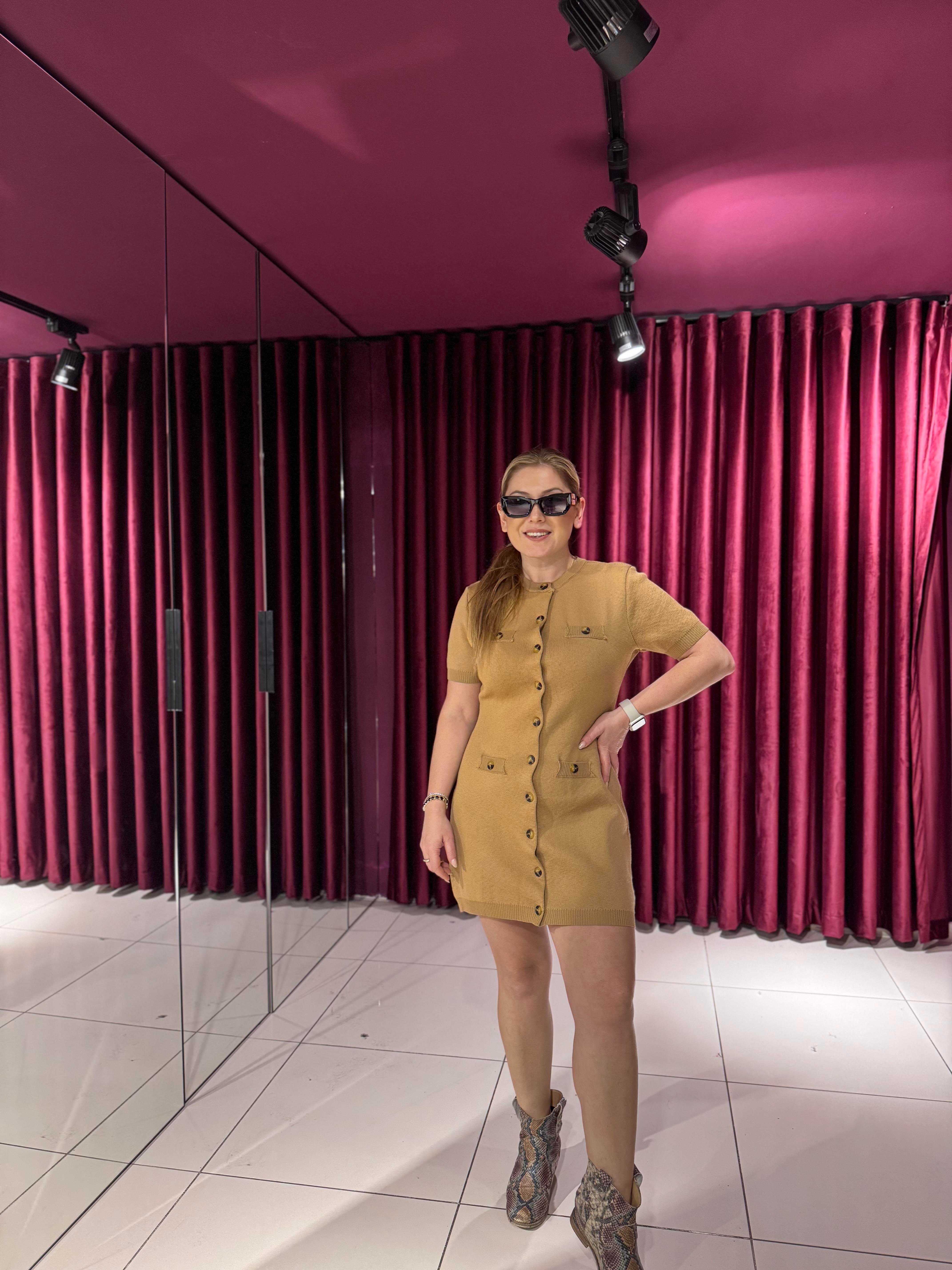 Kısa Elbiseler9010 Düğme Detay Triko Elbise Camel