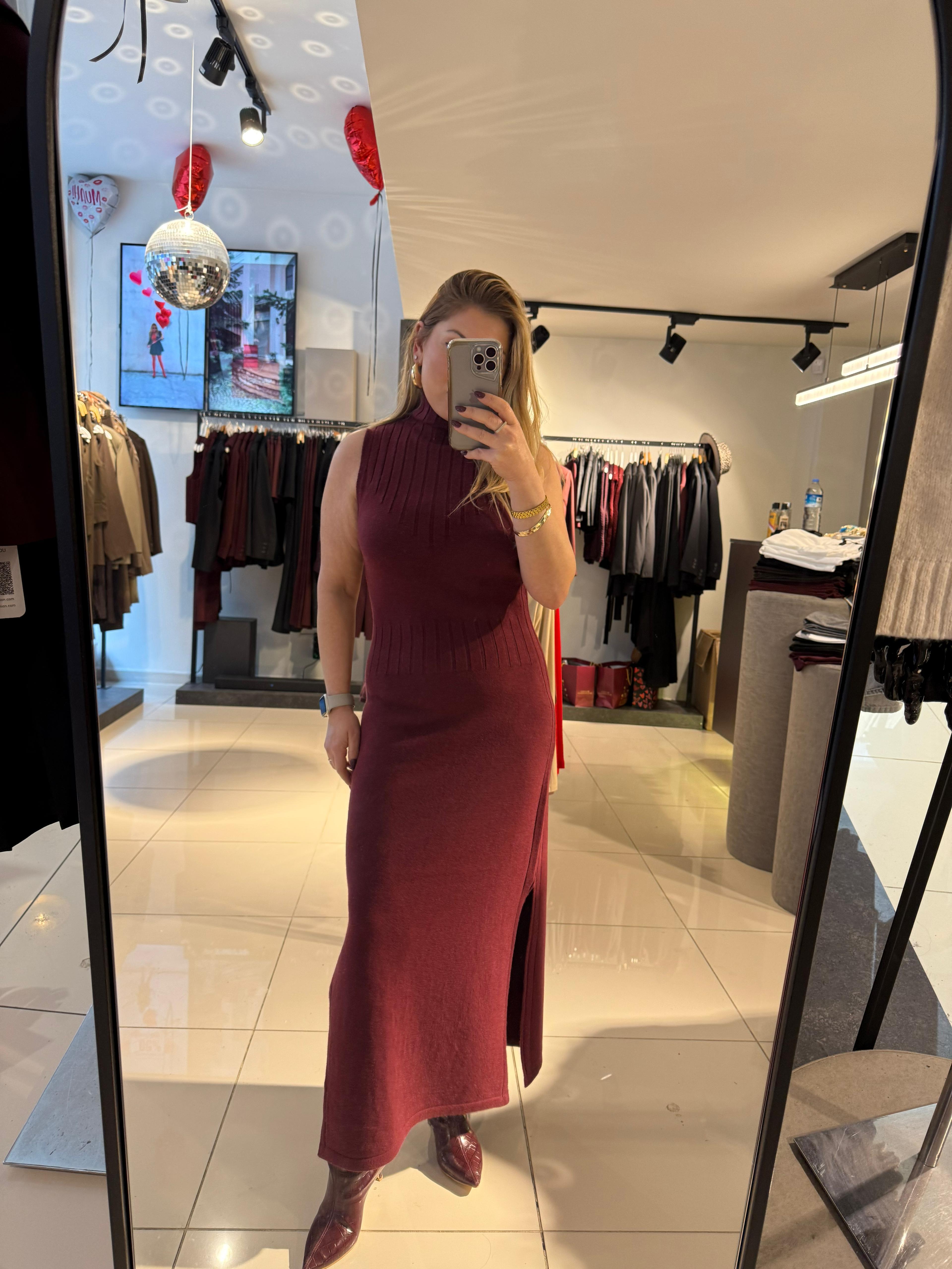 Midi Elbiseler90243 Dik Yaka Yırtmaçlı Triko Elbise Bordo Melanj