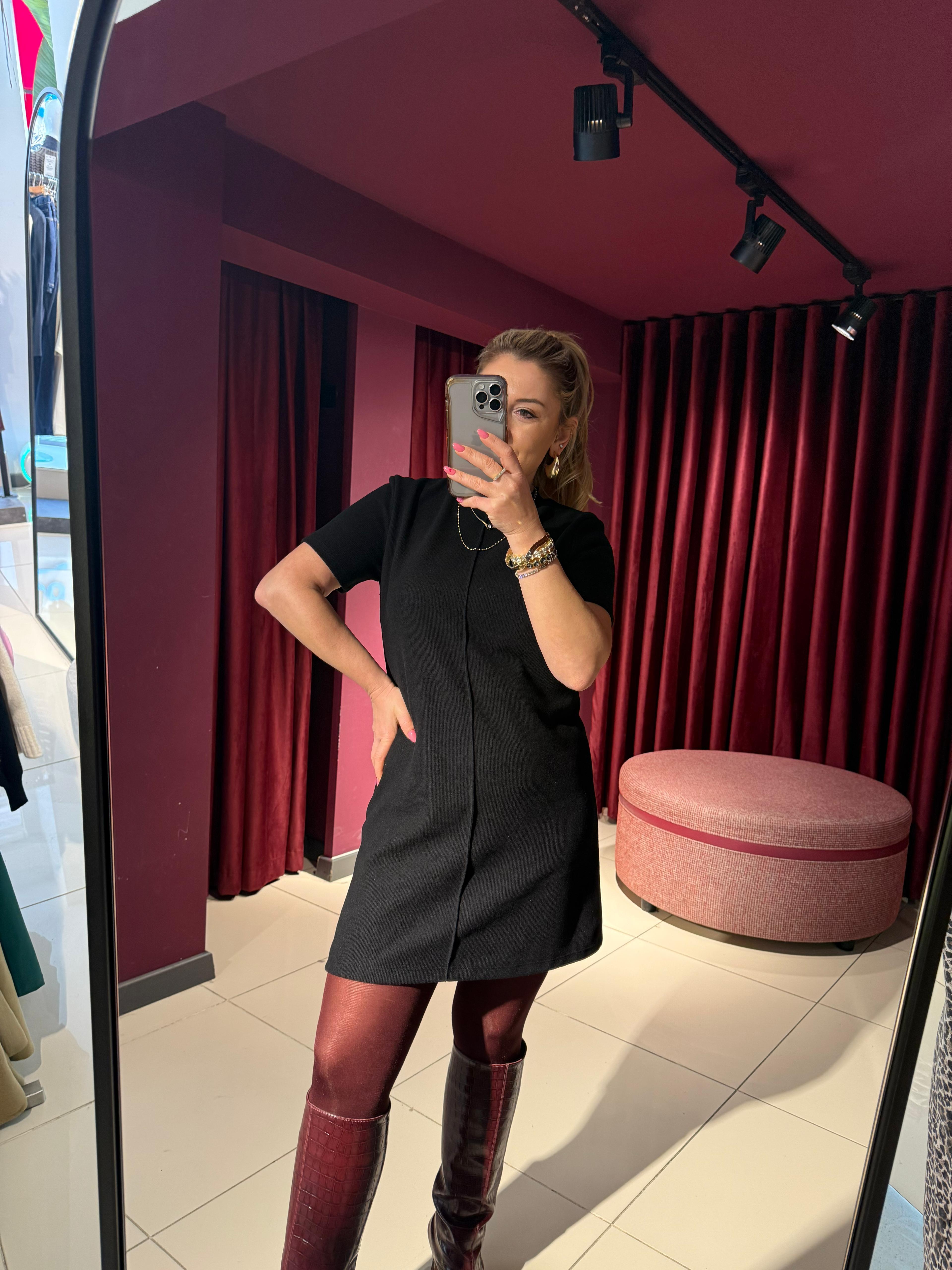 Kısa Elbiseler90810 Yumuşak Mini Elbise Siyah