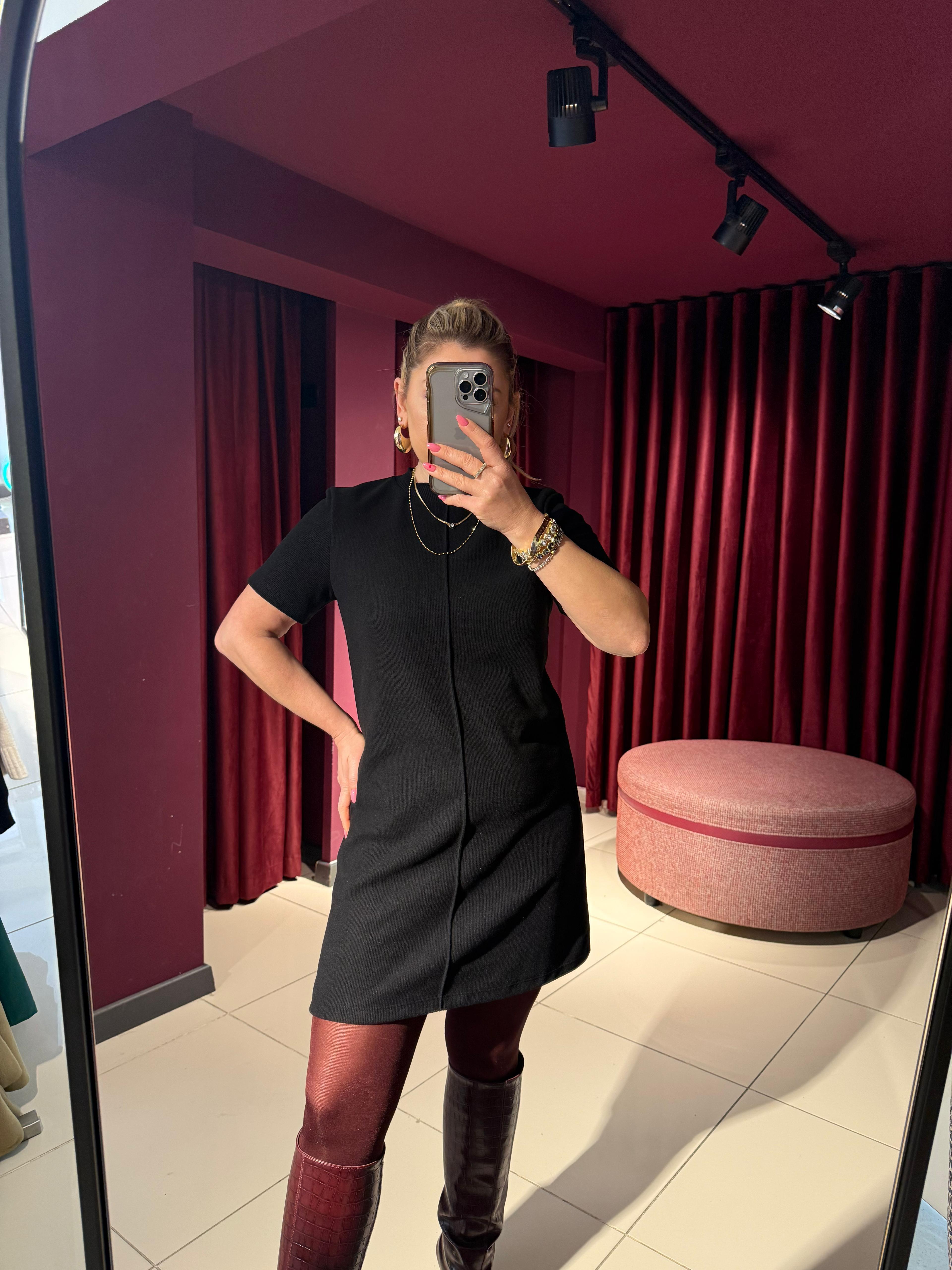 Kısa Elbiseler90810 Yumuşak Mini Elbise Siyah