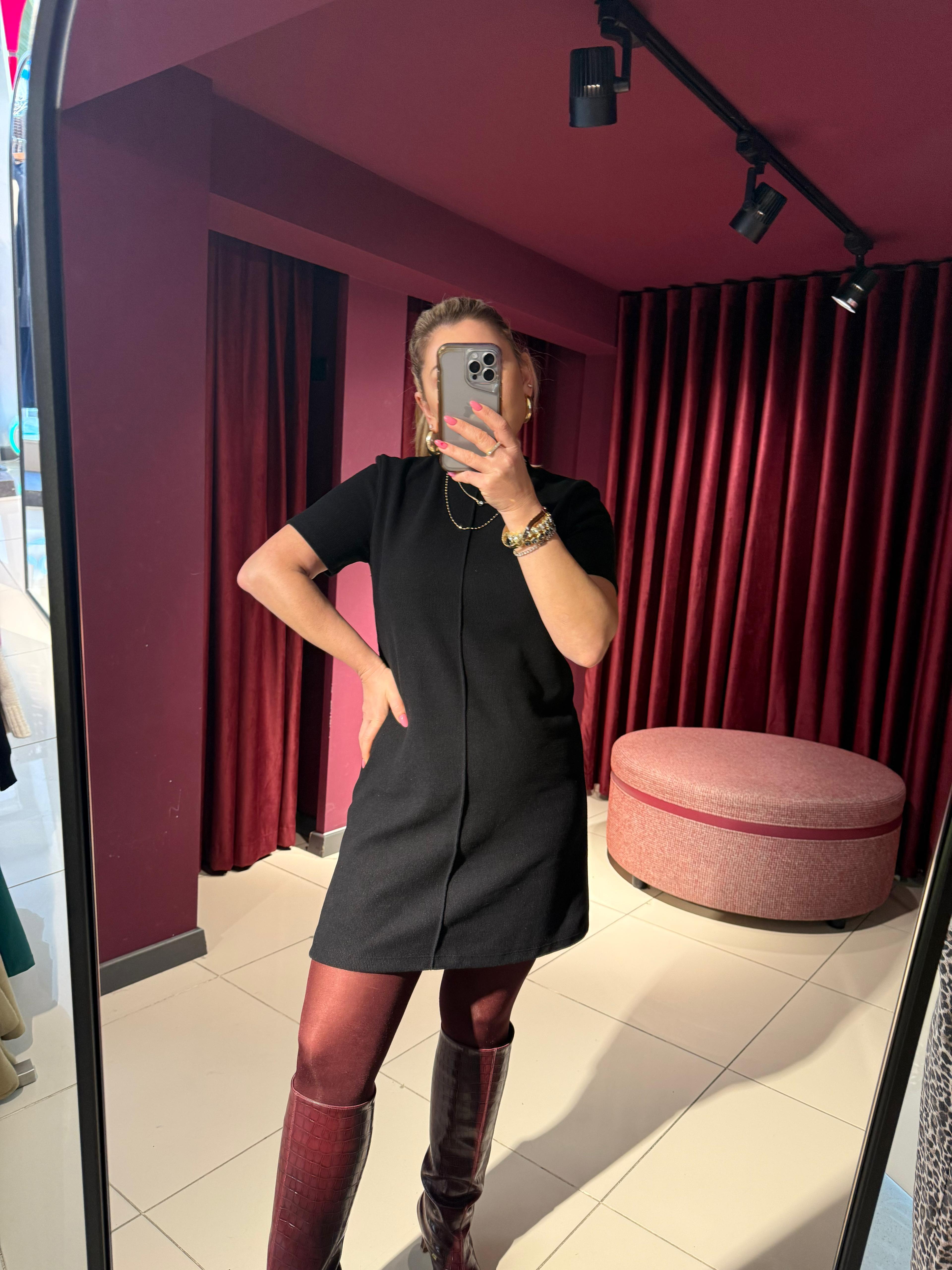 Kısa Elbiseler90810 Yumuşak Mini Elbise Siyah
