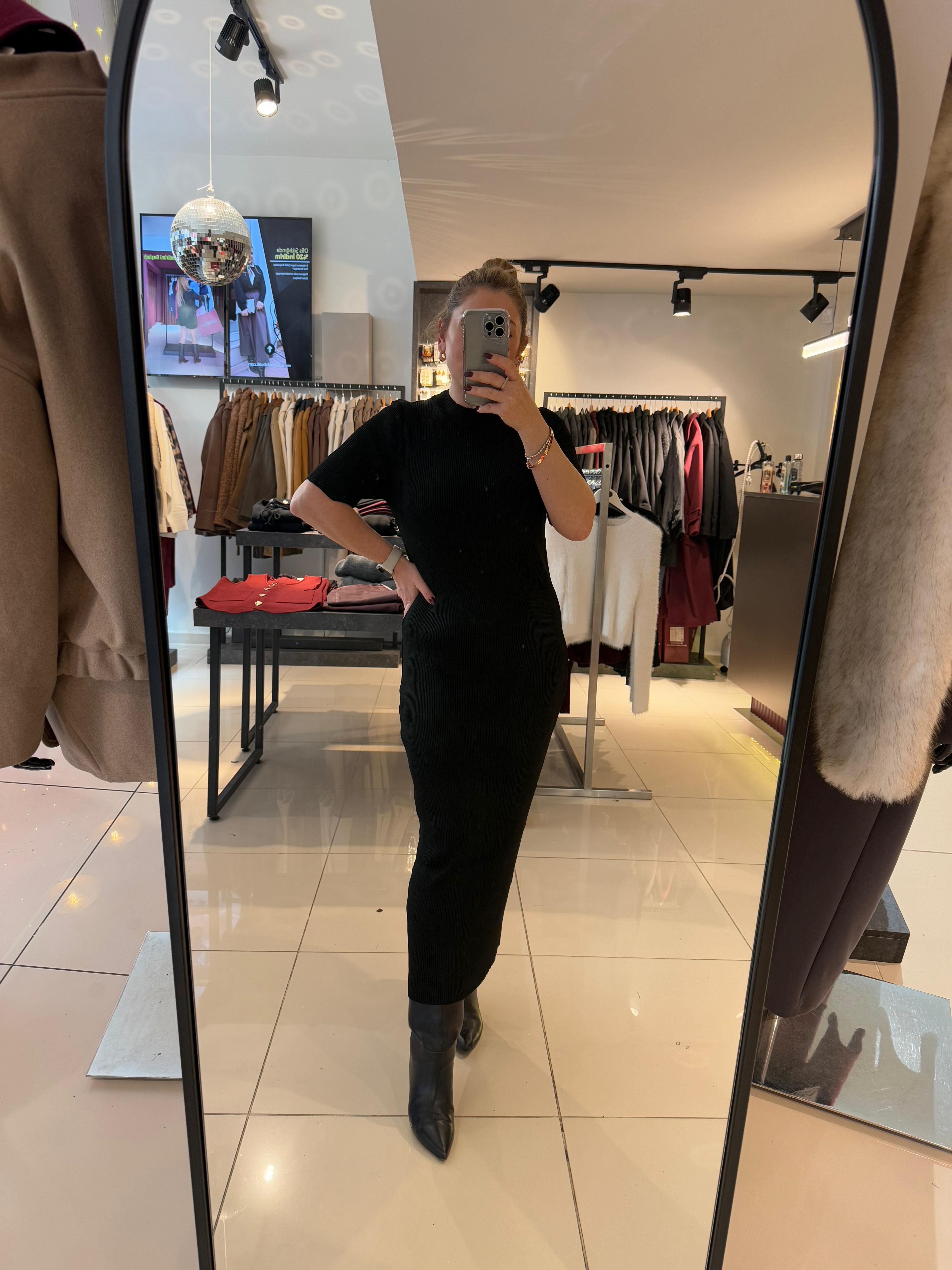Uzun ElbiselerMarka Model Triko Elbise Siyah
