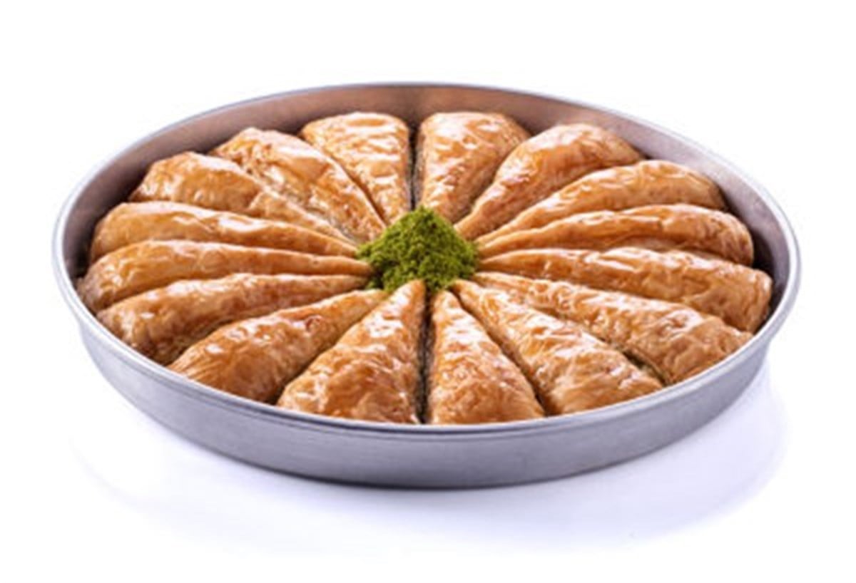 HAVUÇ DİLİM FISTIKLI BAKLAVA