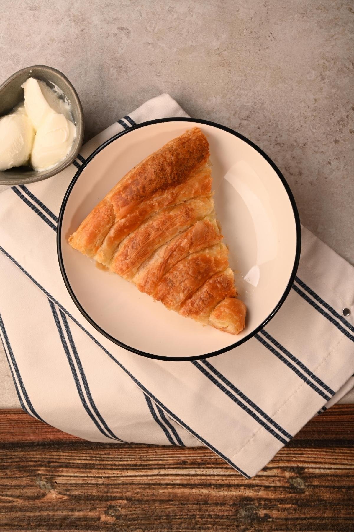 Pişirilmiş Patatesli Boşnak Böreği Kg.