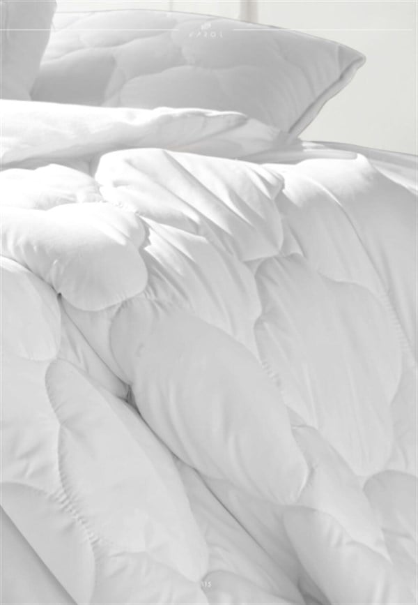 ENDÜSTRİYEL TEKSTİLFLORA 155*215 MİCROFİBER YORGAN 300GR