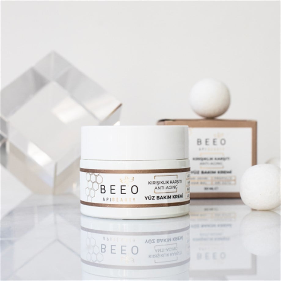 Arı Zehirli Propolisli Arı Sütlü Anti-Aging Yüz Bakım Kremi