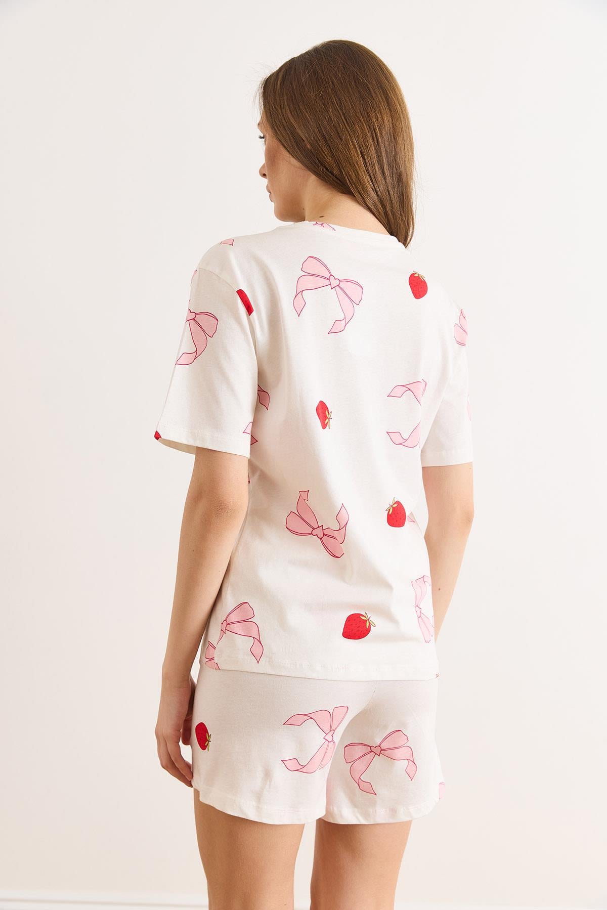 %100 Pamuk Şortlu Pijama Takım Beyaz Çilek