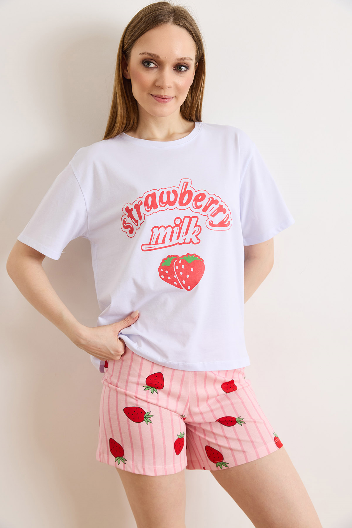 %100 Pamuk Şortlu Pijama Takım Çilek Beyaz Pembe
