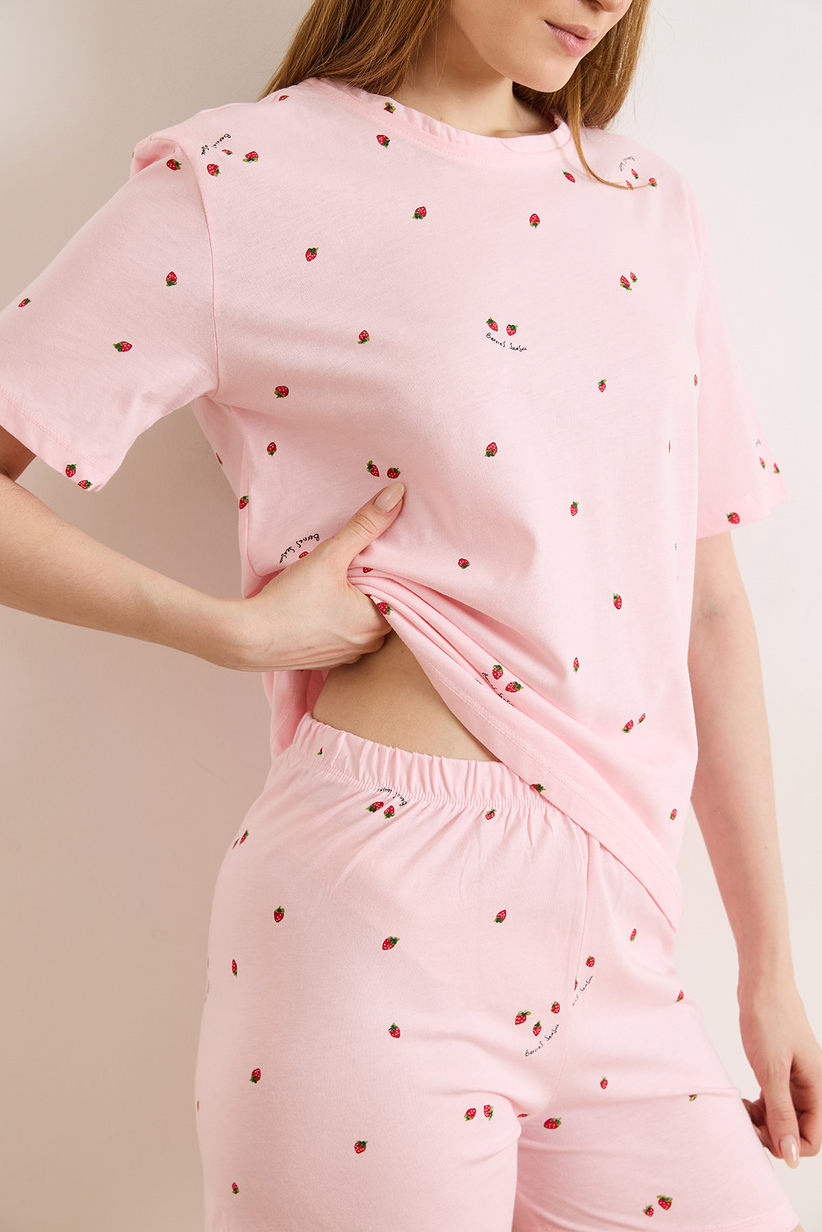 %100 Pamuk Şortlu Pijama Takım Minik Çilek Pembe