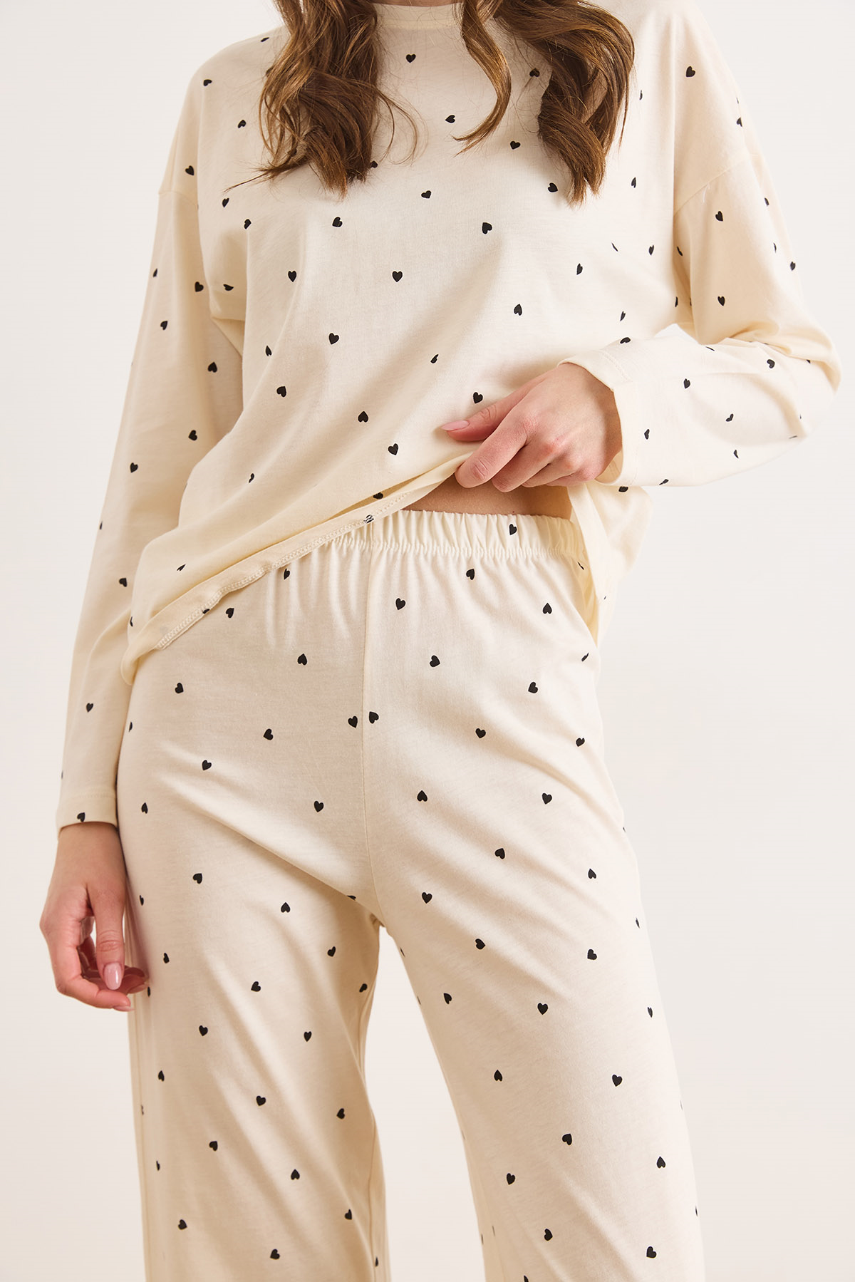 %100 Pamuk Uzun Kollu Pijama Takımı Bej Kalp