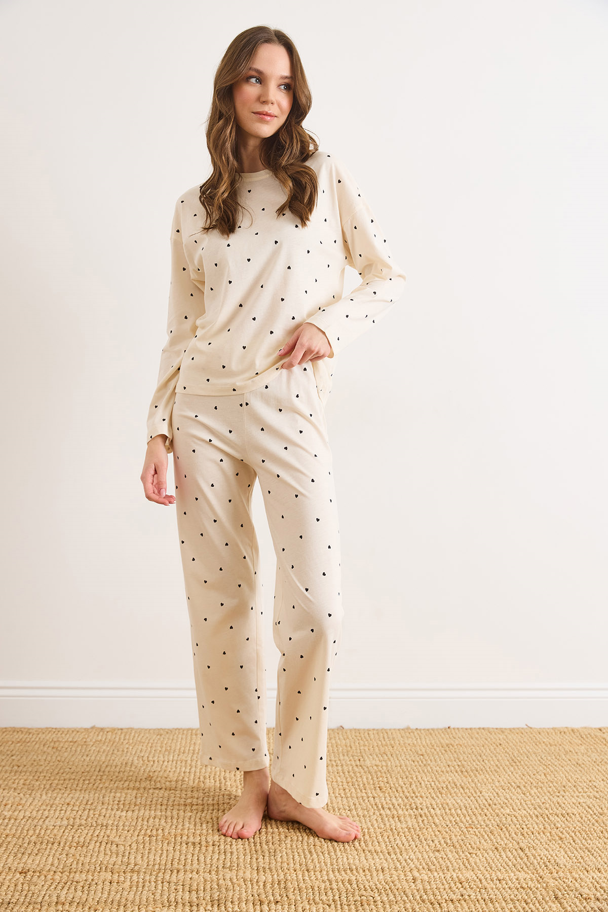 %100 Pamuk Uzun Kollu Pijama Takımı Bej Kalp