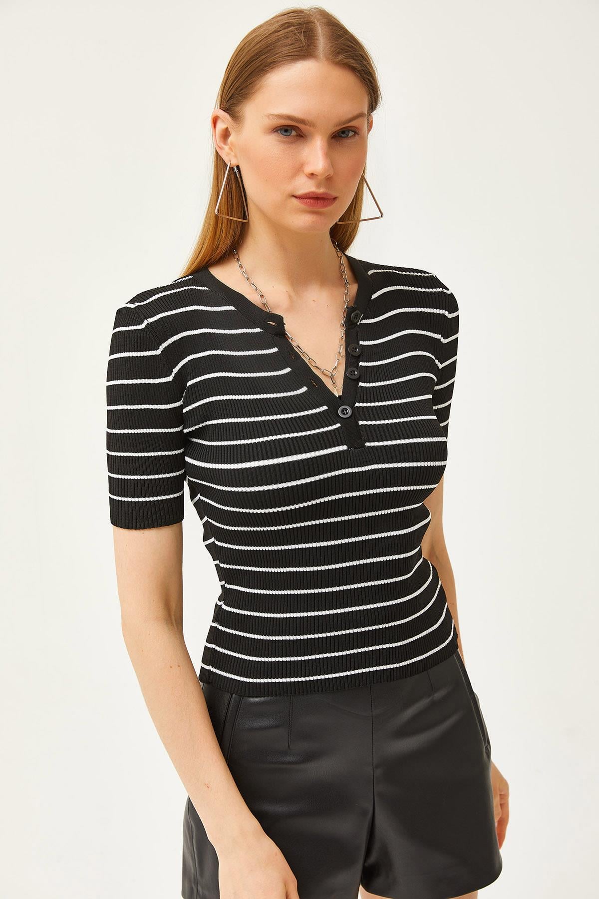 5 Düğmeli Çizgili Triko Bluz Siyah